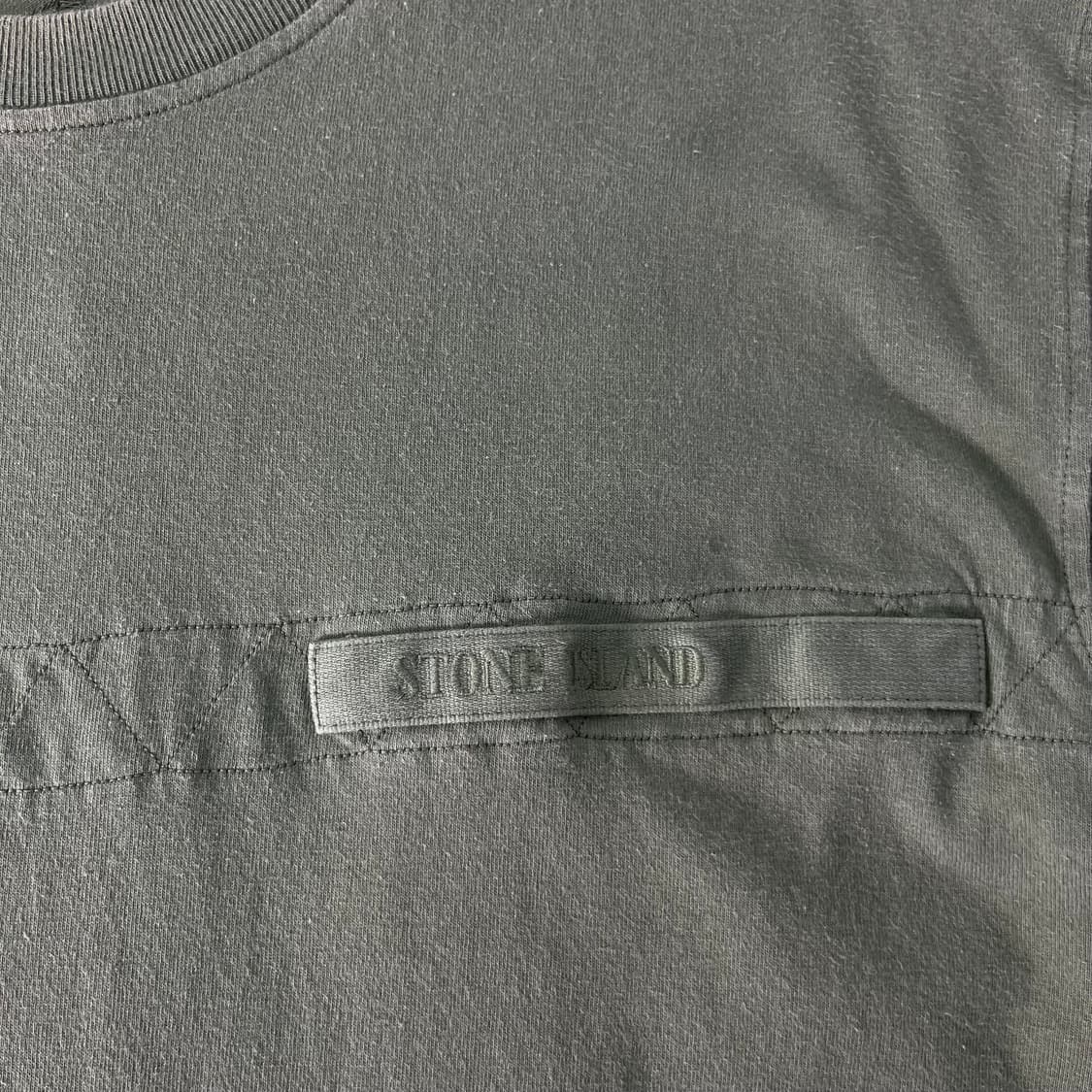 105 스톤아일랜드 테이프 로고 세이지그린 반팔 티셔츠 상품이미지3