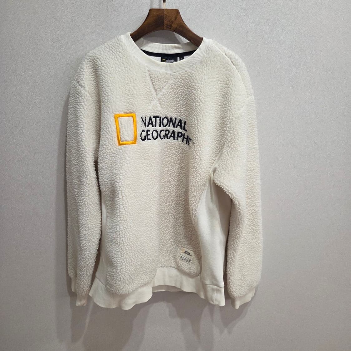 내셔널지오그래픽 뽀글이 티셔츠 L 아이보리 상품이미지1