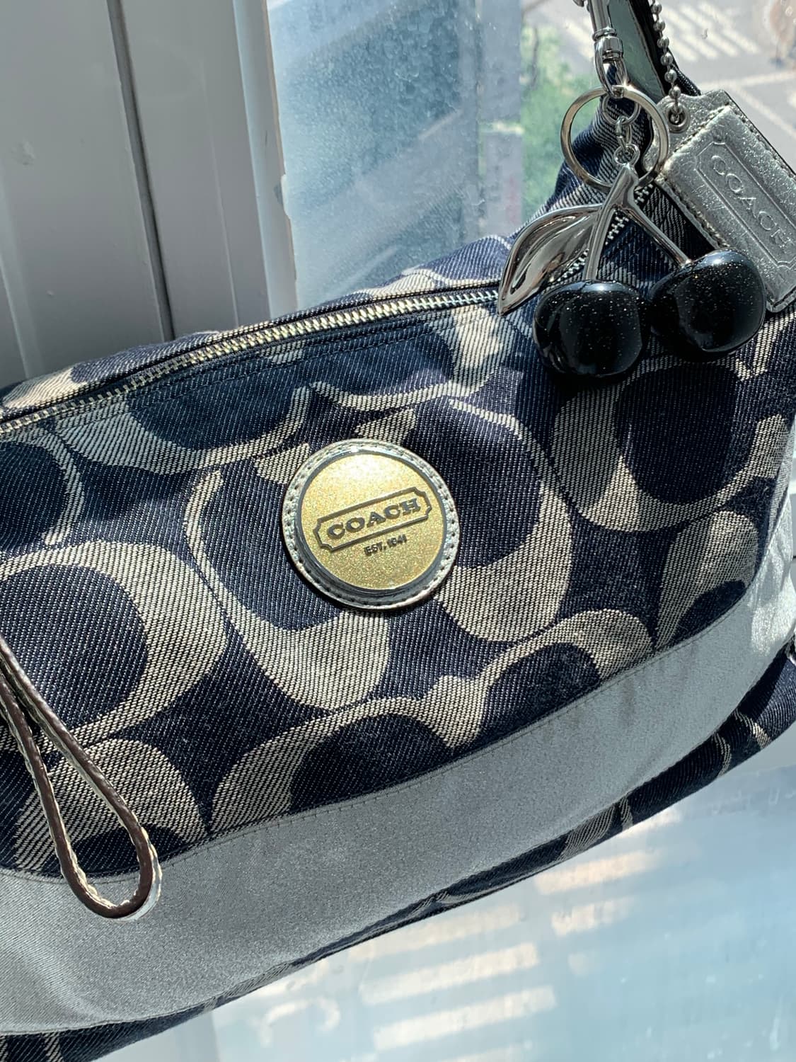 희귀🩶 Coach denim silver shoulder bag 상품이미지4