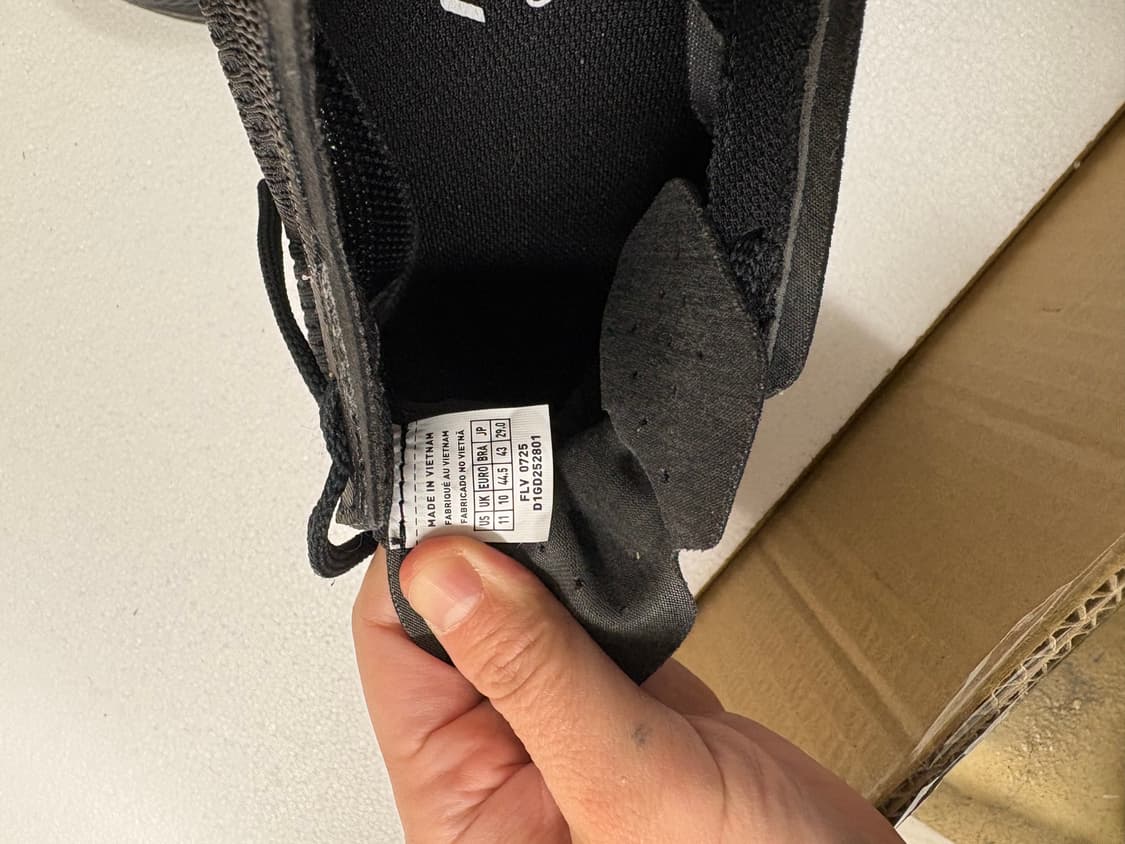 미즈노 x 꼼데가르송 / 25fw 웨이브 리벨리온 프로 3 상품이미지7