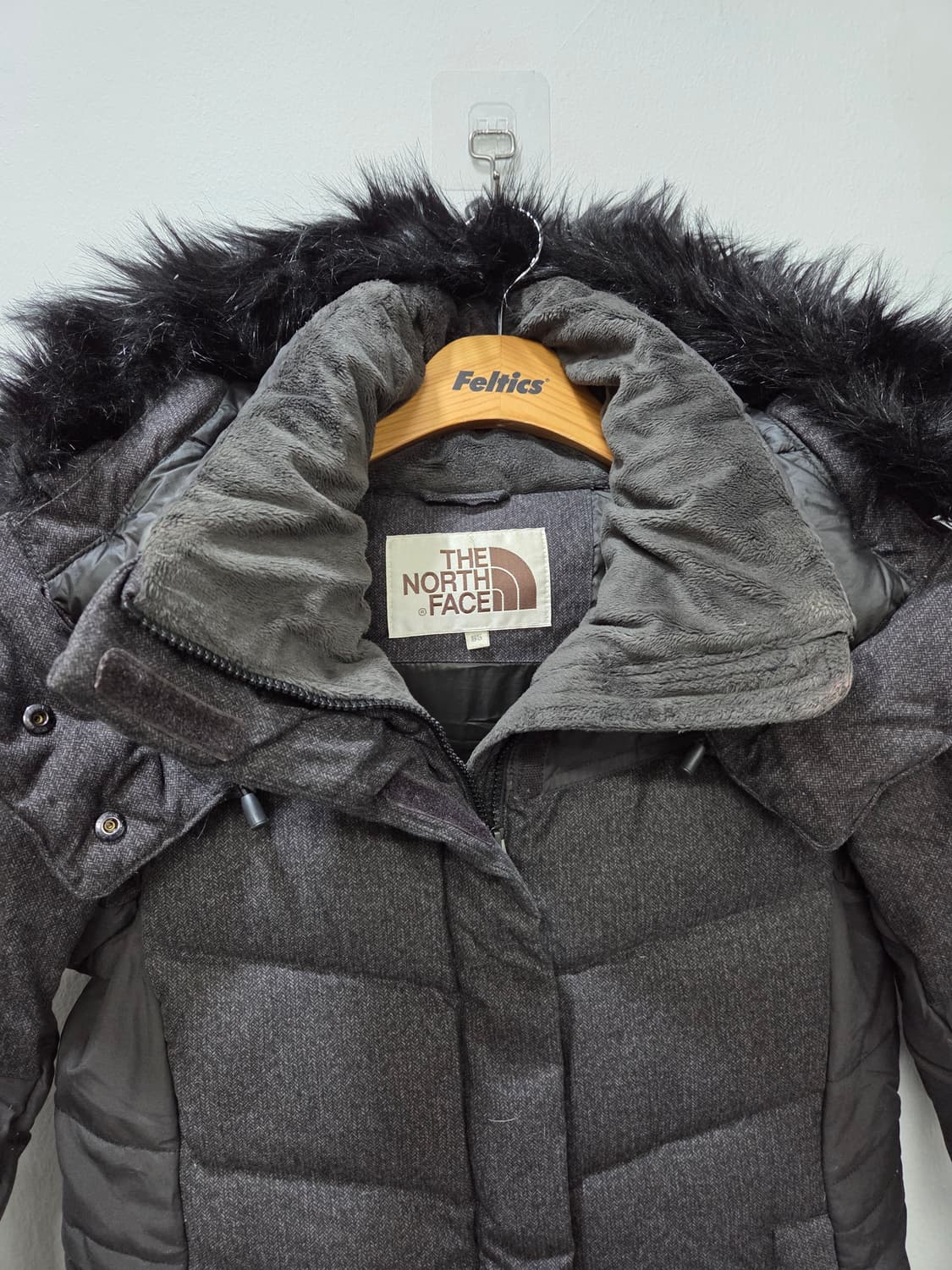 노스페이스 1211-14. 여성 울배색 구스롱패딩 챠콜 퍼후드 85 상품이미지5