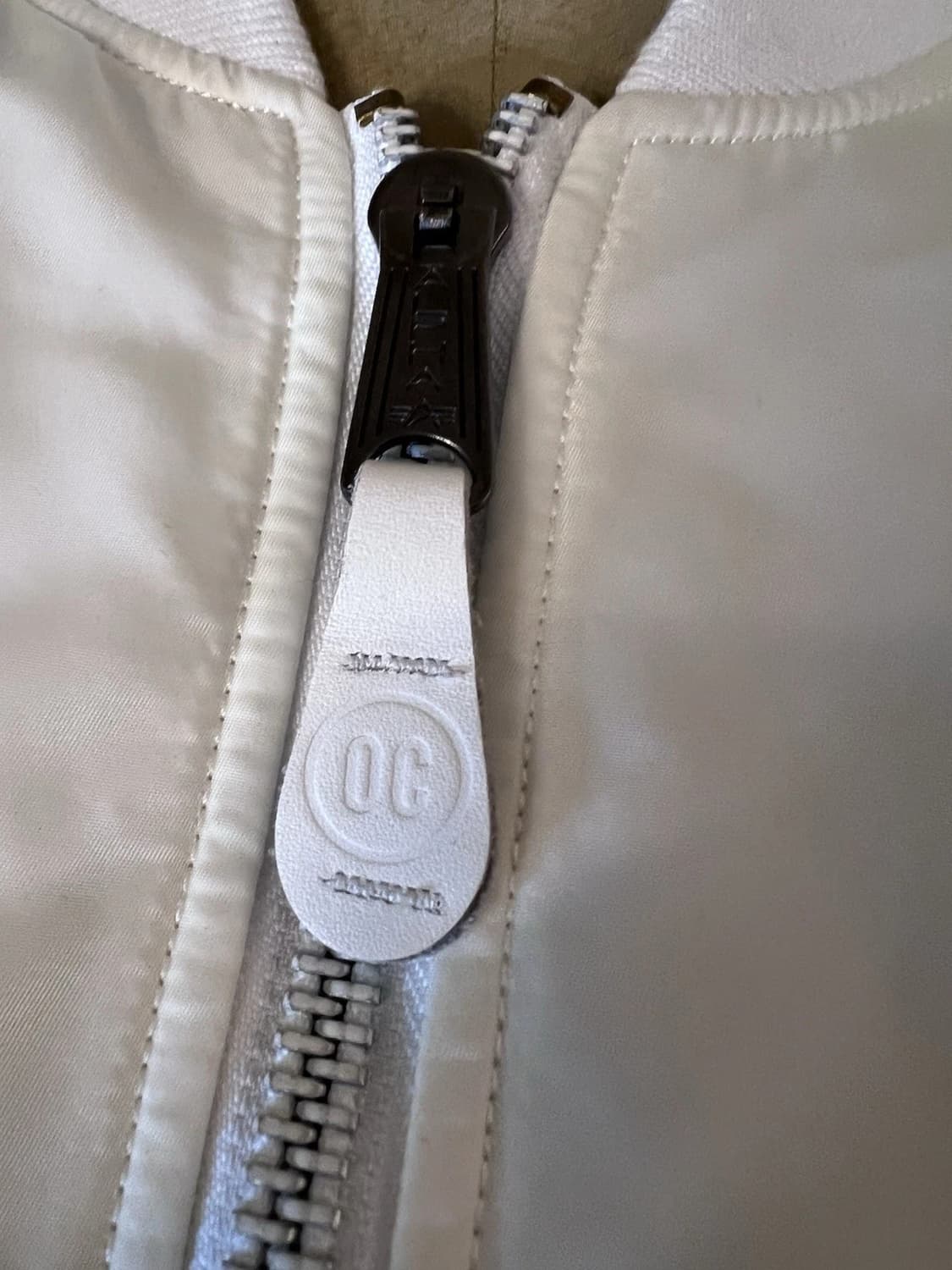 알파 인더스트리X오프닝 세레모니 아이보리 슬림 핏 플라이어스 봄버 재킷 상품이미지7