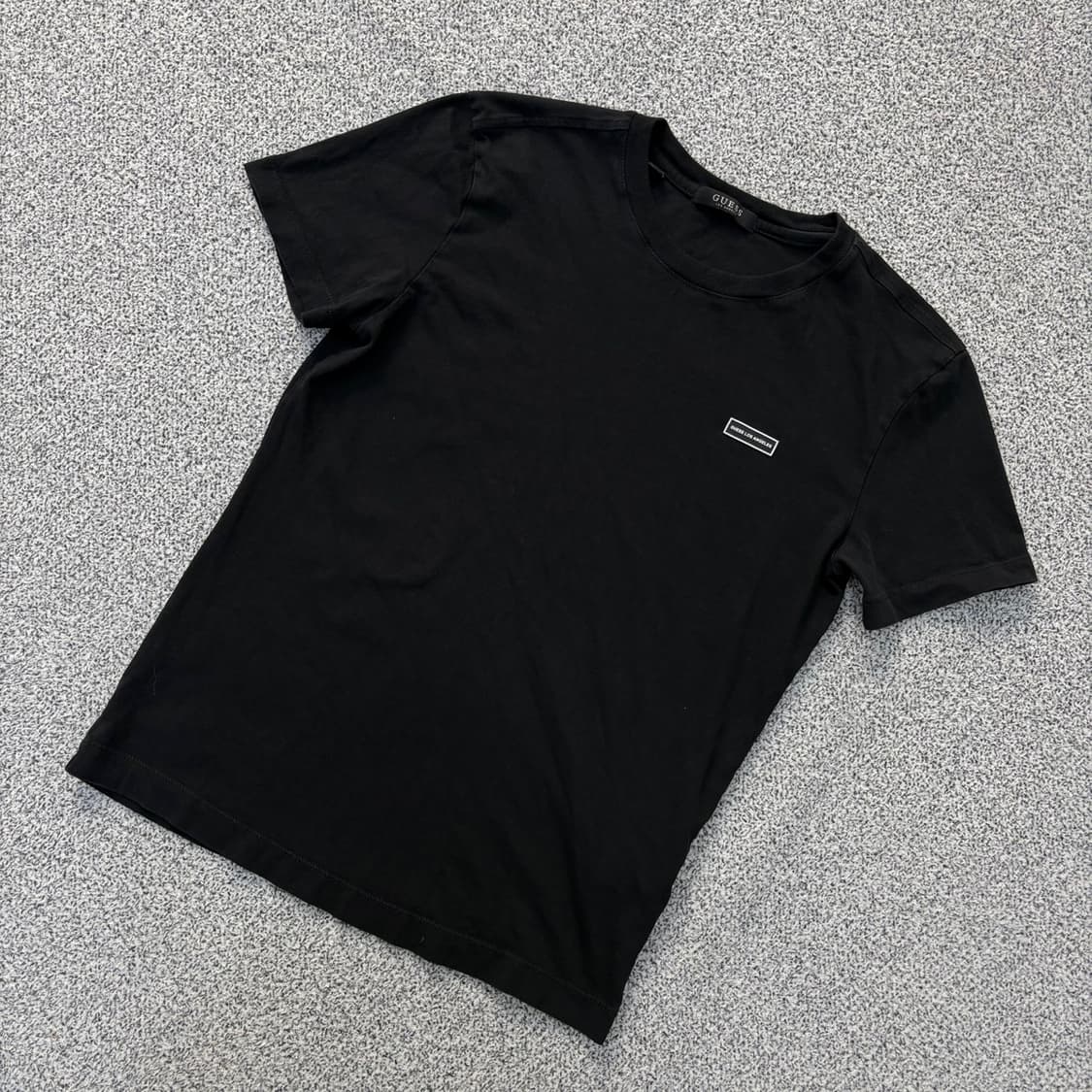 S 게스 남성 박스로고 반팔 티셔츠 0331J 상품이미지1