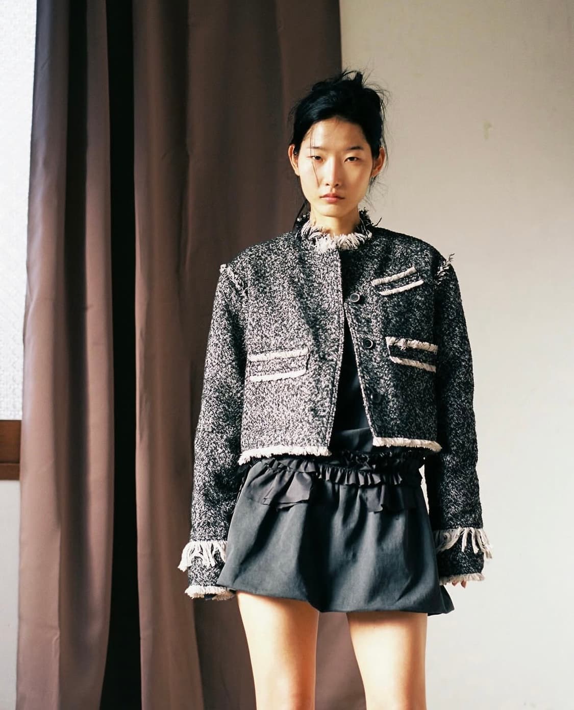 Gyeong 그래픽 미니 드레스 챠콜 상품이미지3