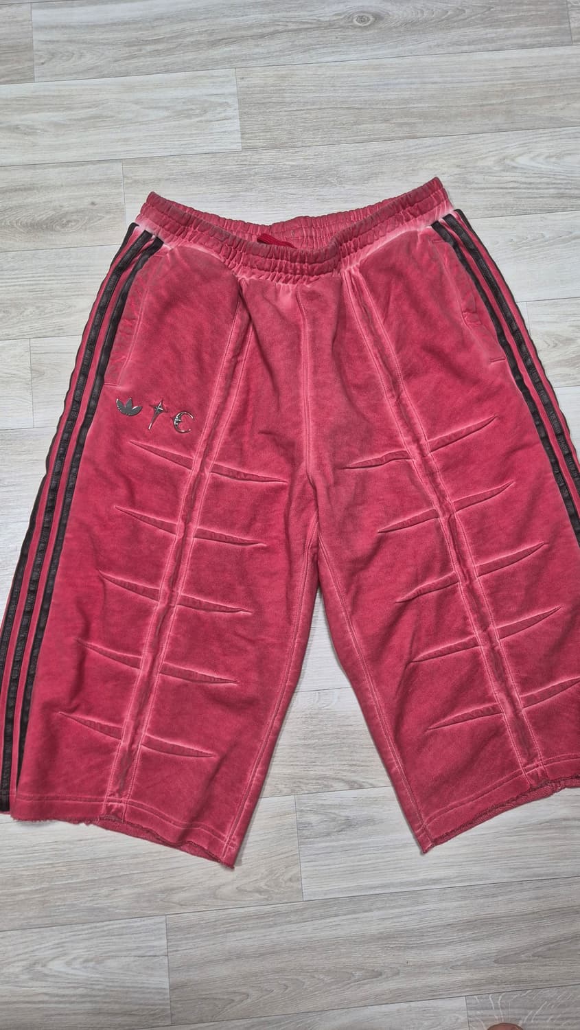 떠그클럽 아디다스 버뮤다팬츠 파워레드 L 상품이미지1