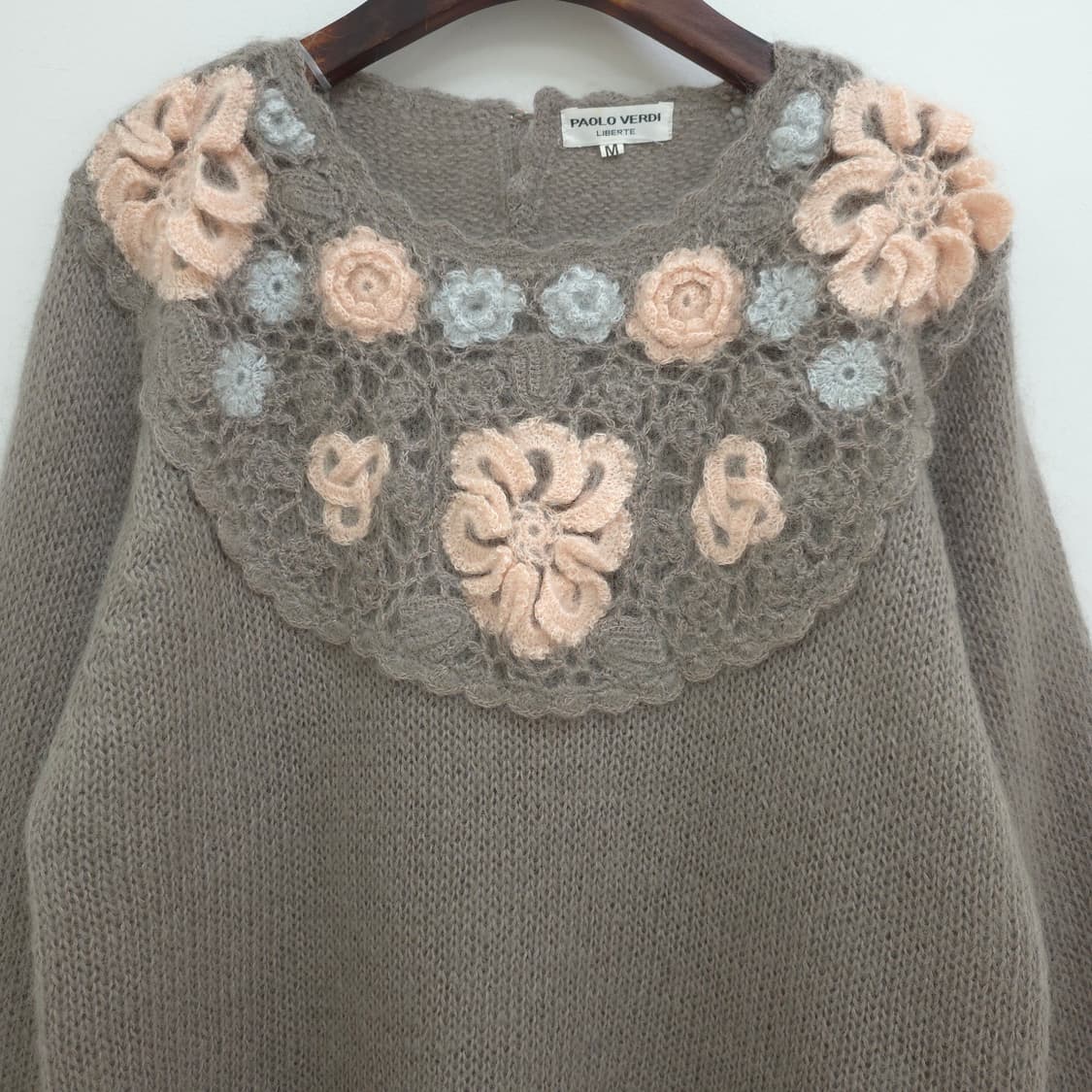 PAOLO VERDI 울혼방 플라워 크로셰 니트 상품이미지3