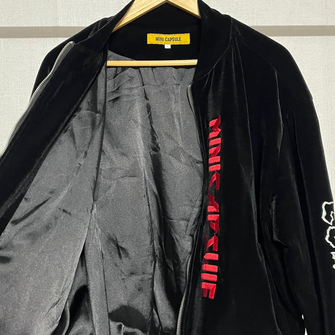 MINICAPSULE 벨벳 블랙 스컬 자켓 S 상품이미지7
