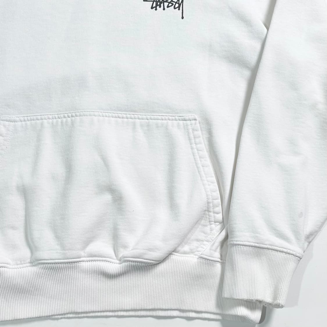 스투시 스탁로고 화이트 후드티 상품이미지4