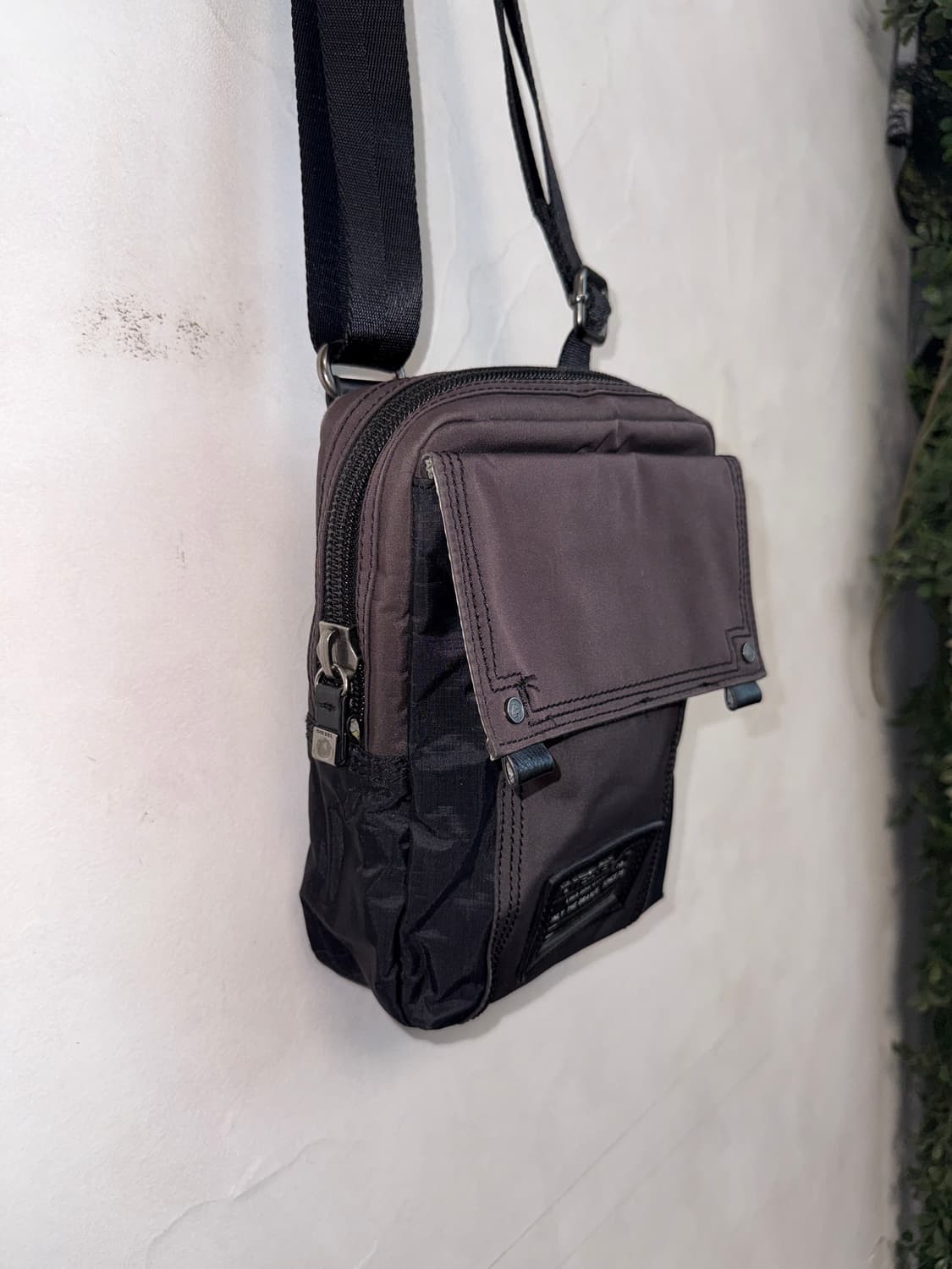 Diesel black mini cross bag 상품이미지3