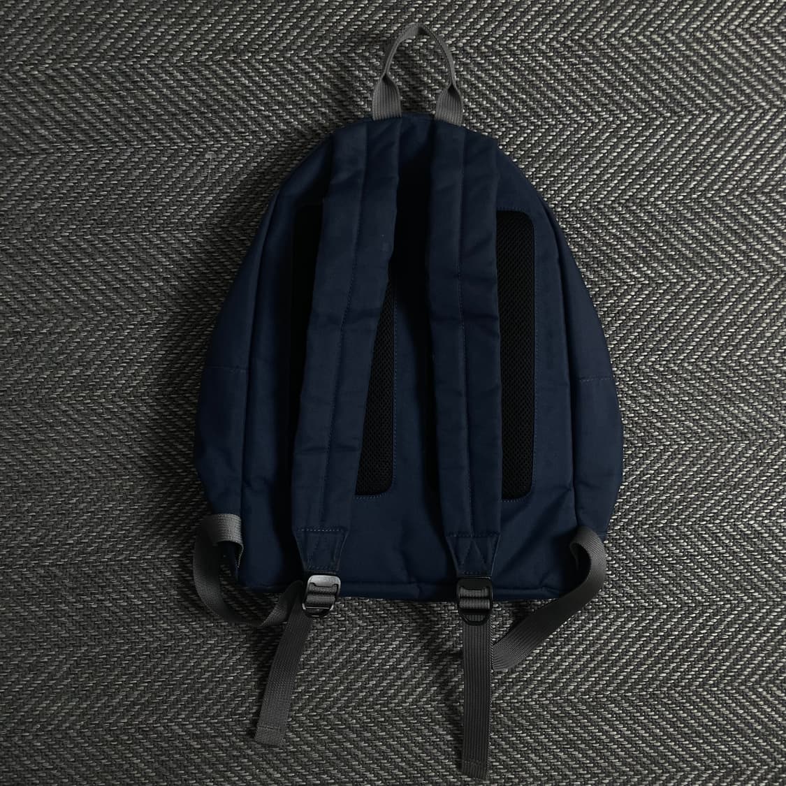 라코스테 자수로고 미니멀 포켓 백팩y 3509 상품이미지4