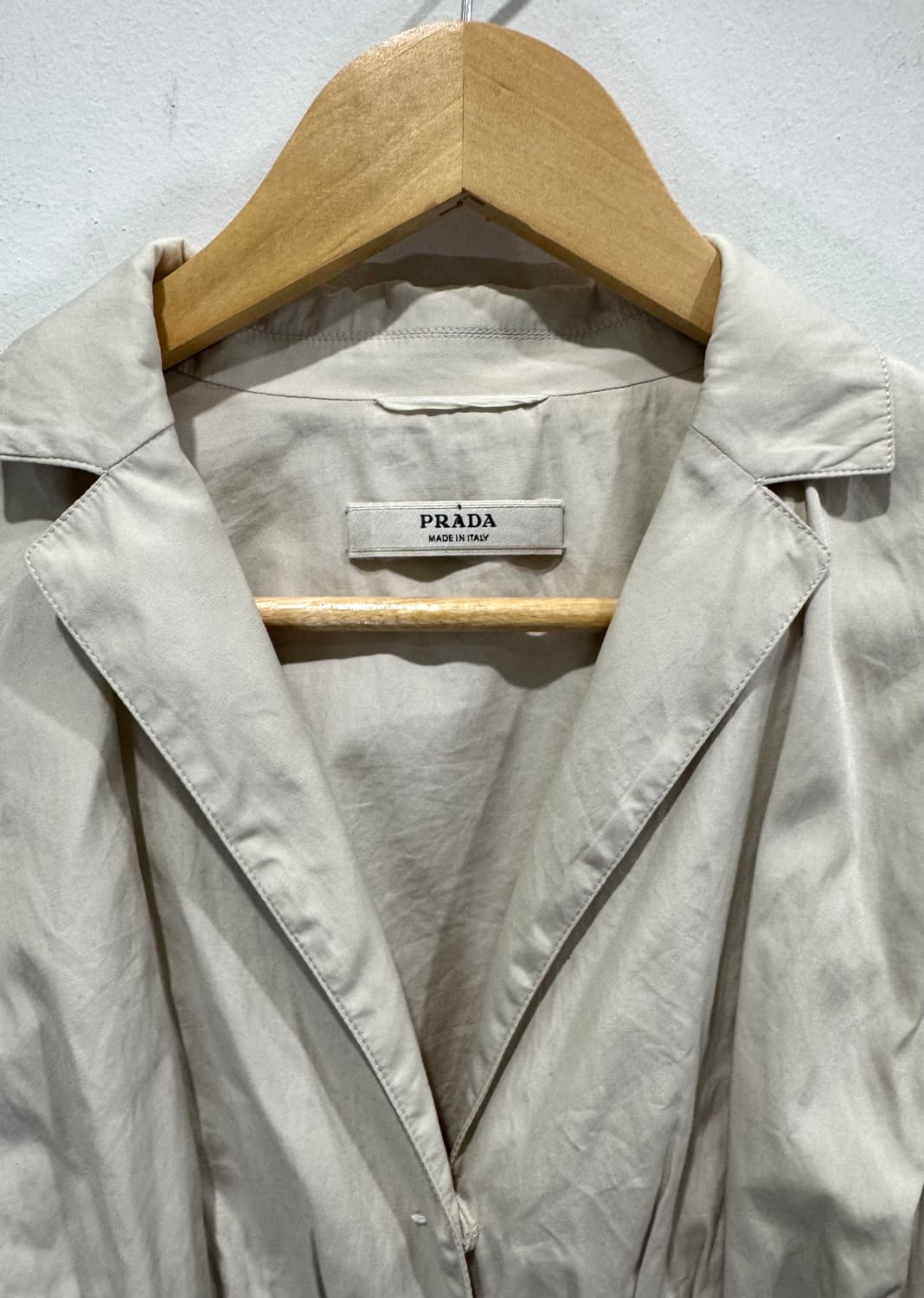 프라다 여성 자켓 아이보리 40 정품 상품이미지3
