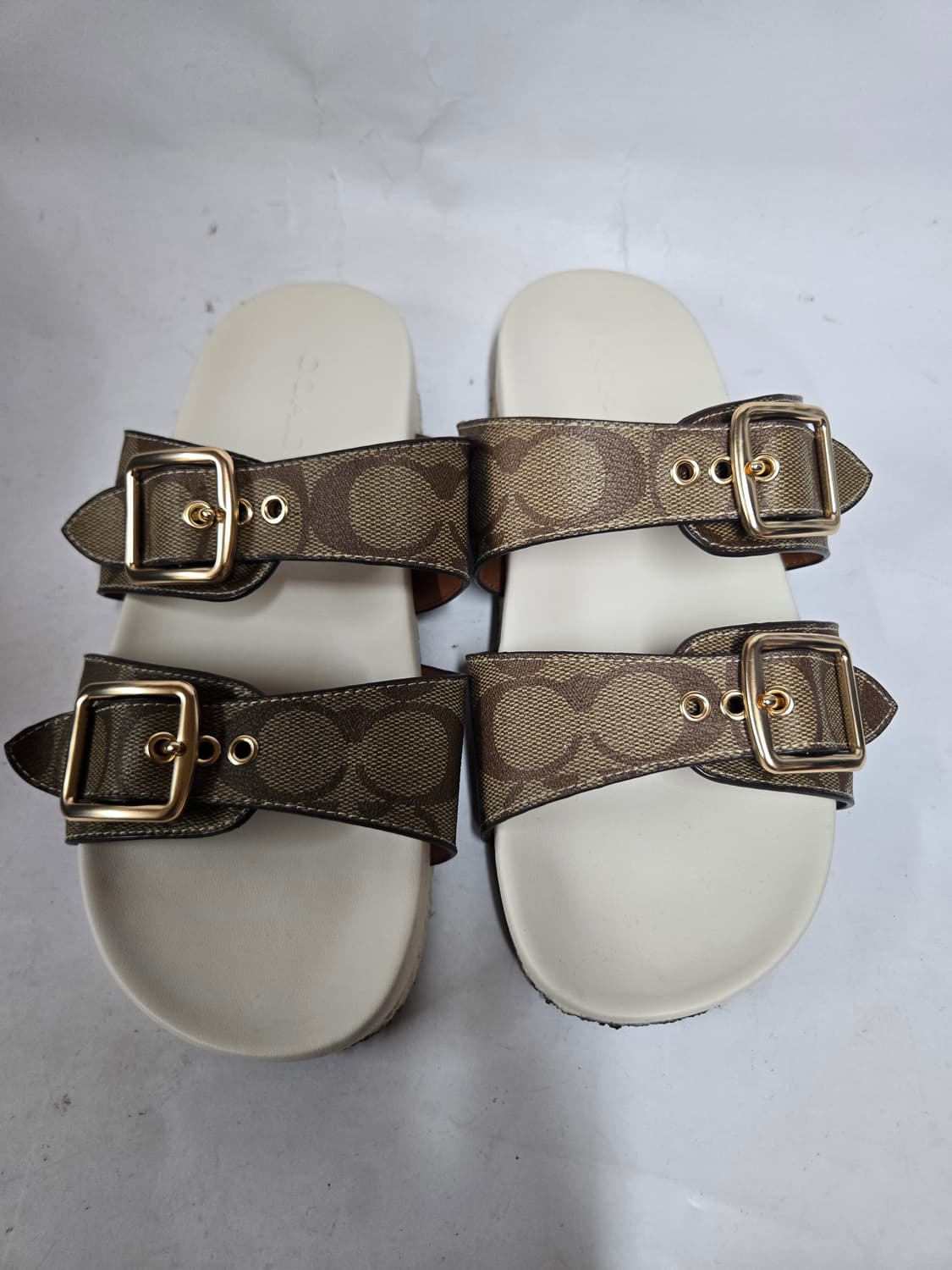 코치 시그니처 버클 샌들 슬리퍼 230 상품이미지3