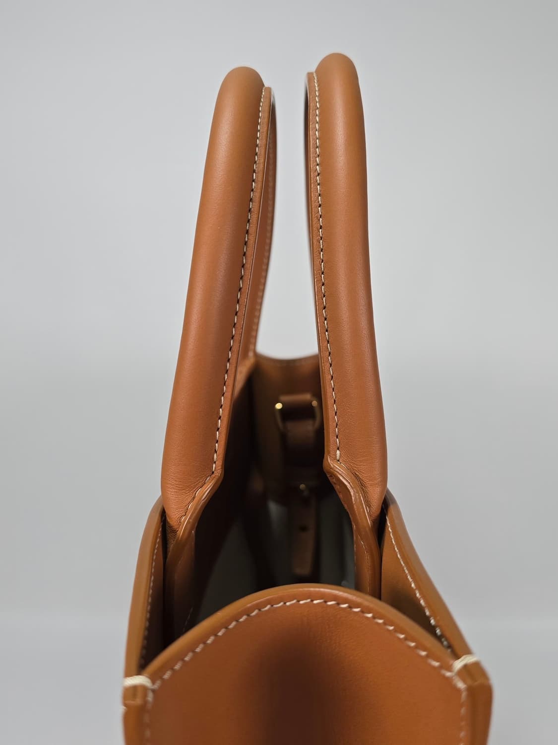 셀린느 버티컬 카바스백 상품이미지9