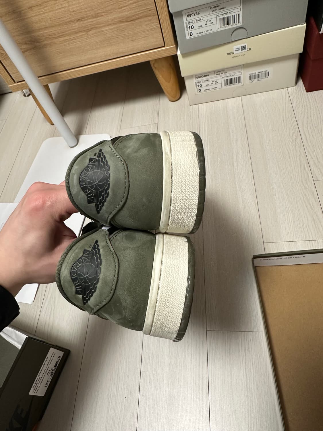 조던1 로우 올리브 2026 사이즈 280 팝니다 상품이미지5