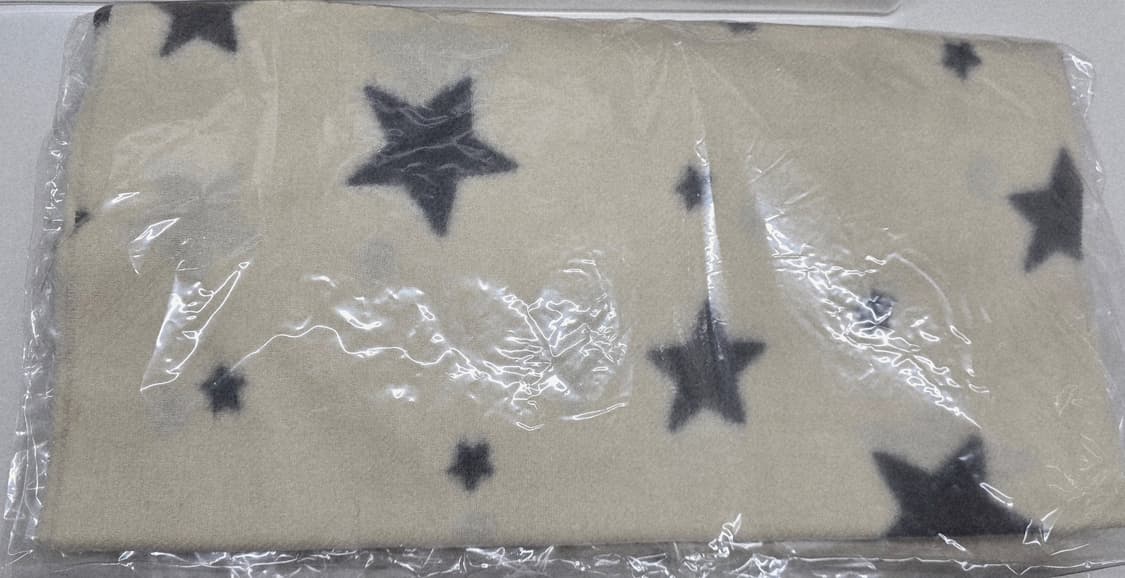 캐시미어100 별 머플러 상품이미지1