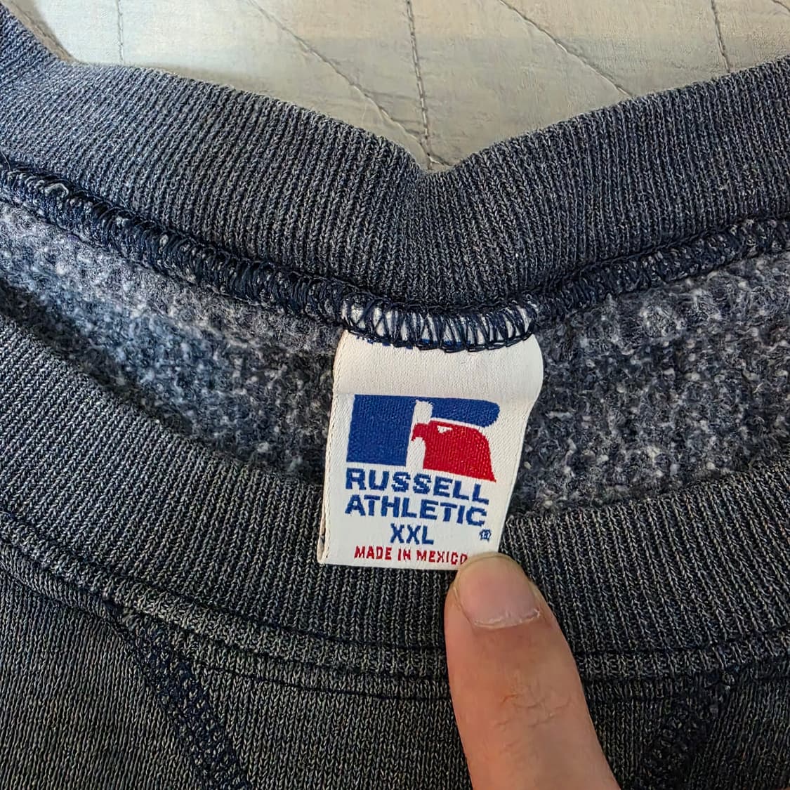 [XXL] 90s 빈티지 러셀 애슬레틱 트래쉬드 스웻 맨투맨 다크 그레이 상품이미지8