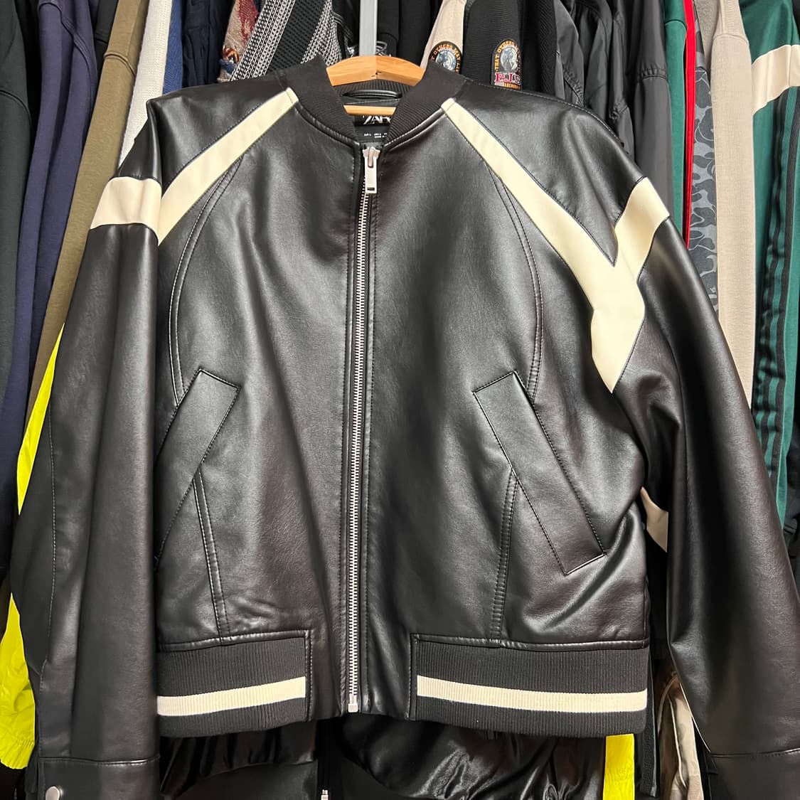 자라 레더자켓 상품이미지2