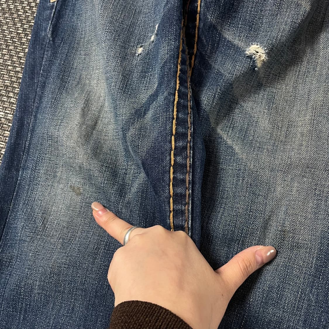 (31) 트루릴리젼 중청 스티치 워싱 데님 팬츠 상품이미지3