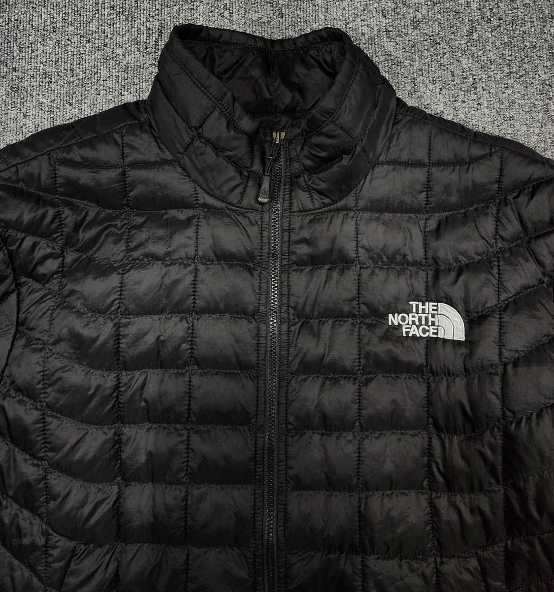 노스페이스 써모볼 경량패딩 S 상품이미지4