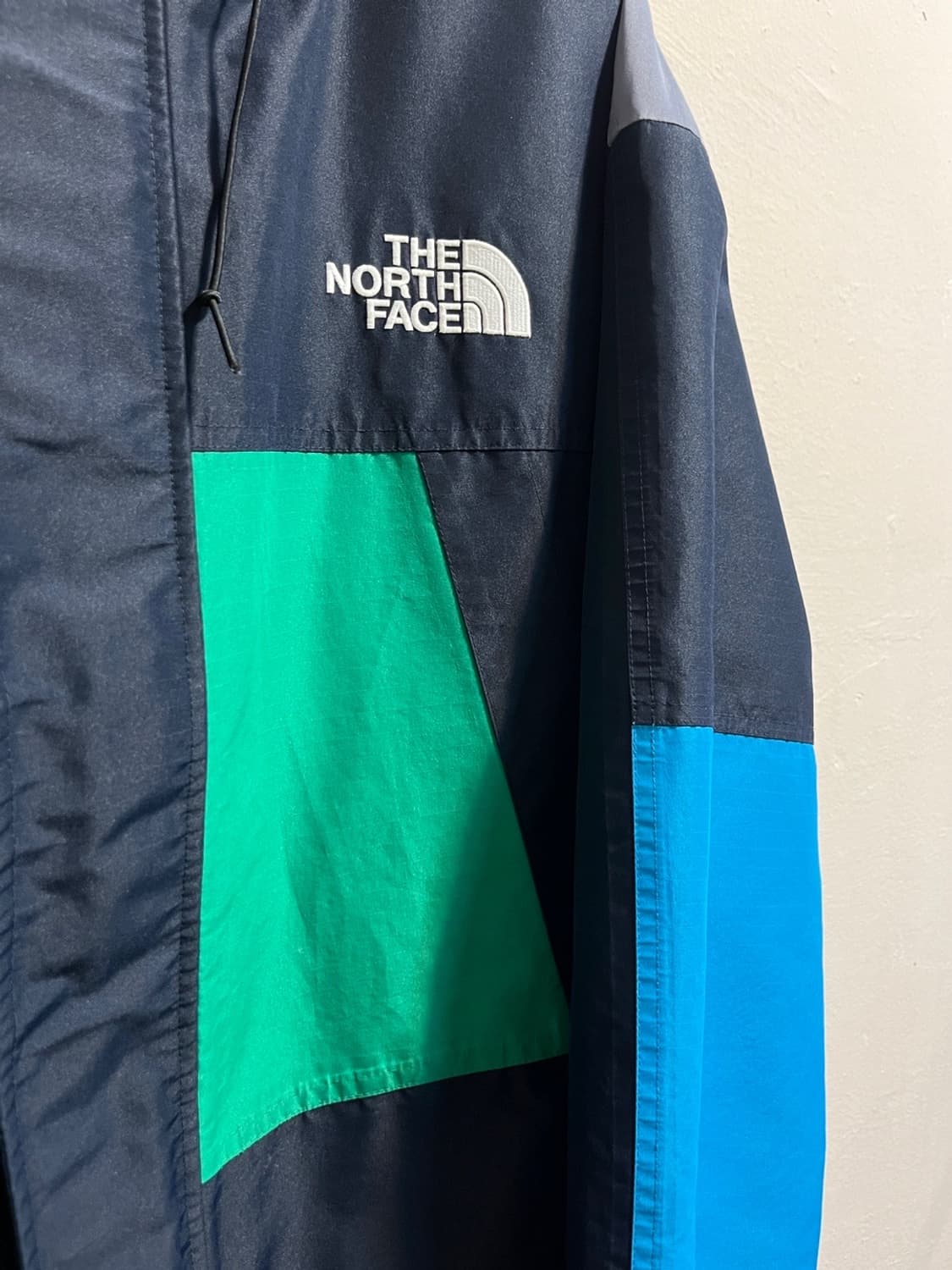 더 노스 페이스 컬러블럭 후드 윈드브레이커 자켓 상품이미지4