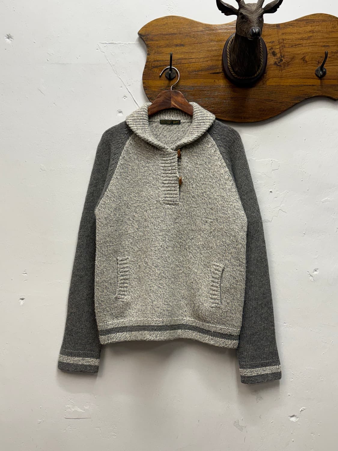 Wool-Cashmere Raglan Shawl Collar Knit 상품이미지1
