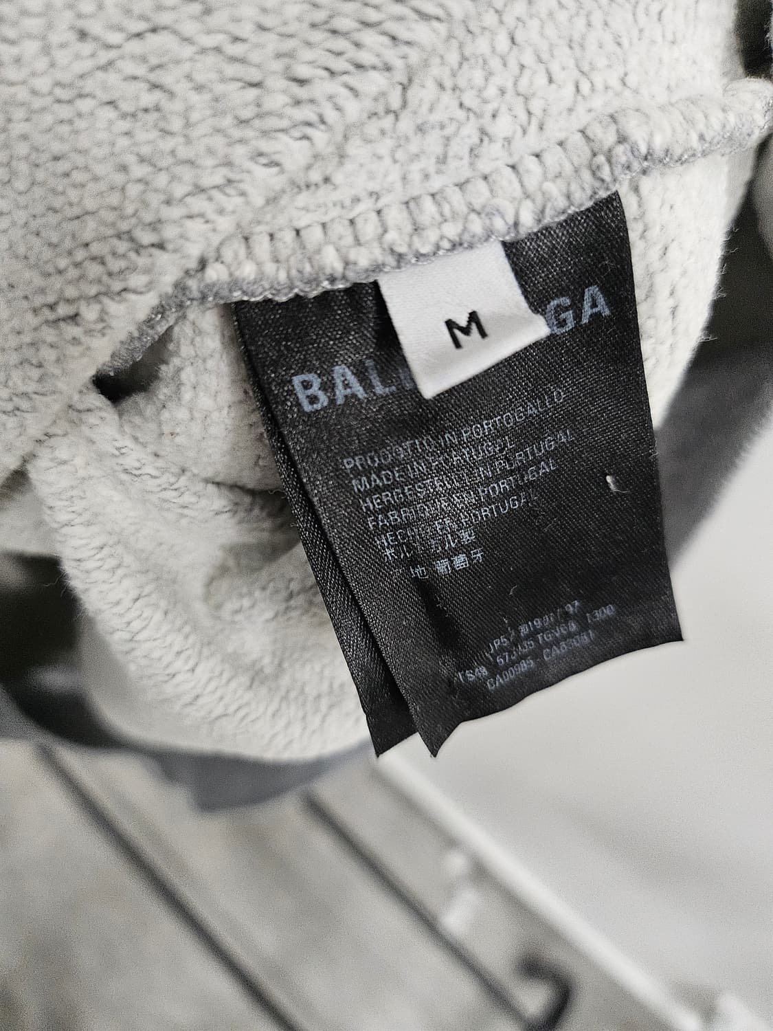 발렌시아가 파리스 후드티
사이즈 M / 사용감 적음 상품이미지6