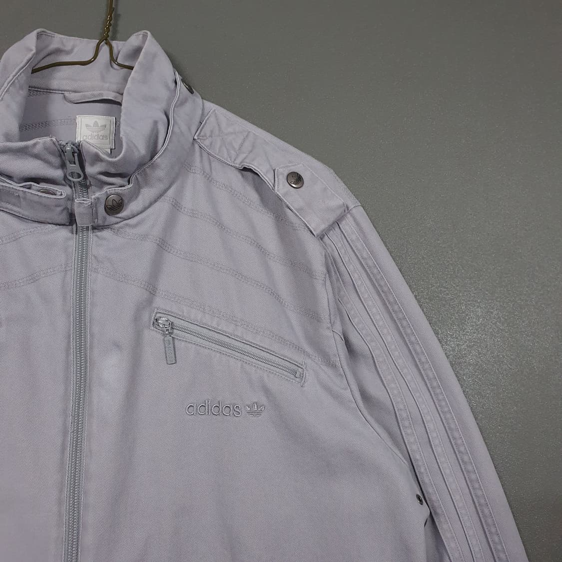105 (XL) 아디다스 올드스쿨 그레이 삼선 나일론 포켓 사파리 자켓 상품이미지2