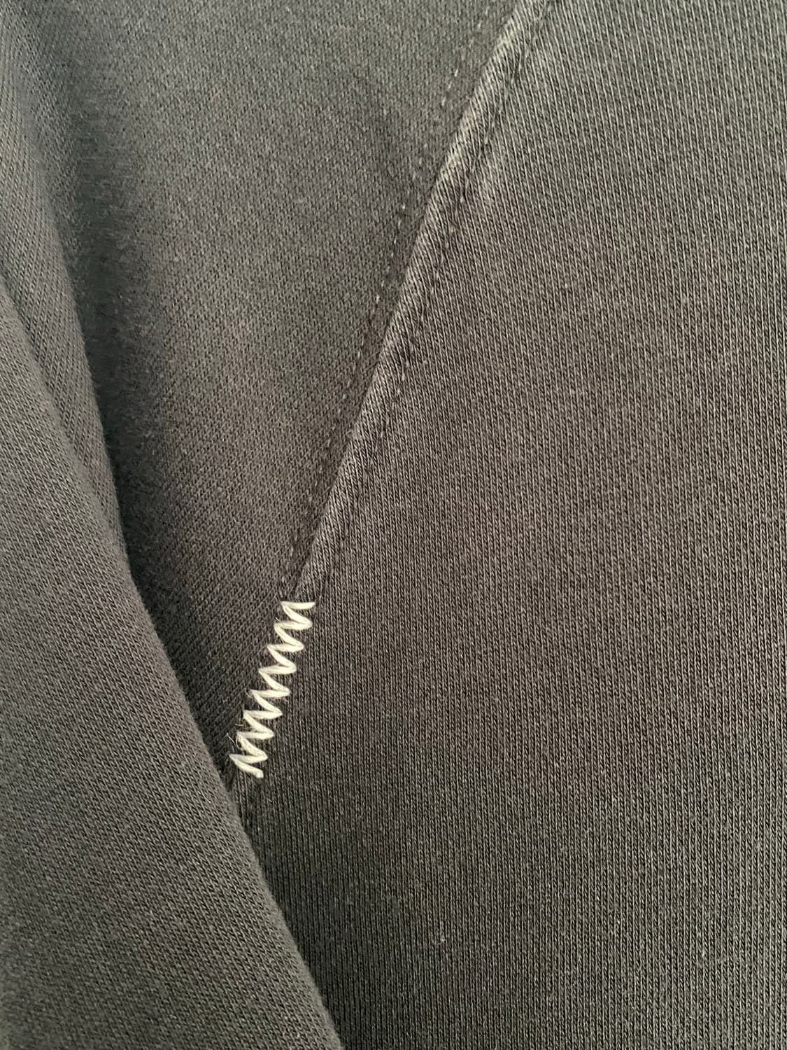 나이키 NSW 월드투어 프렌치 테리 크루넥 스웨트셔츠 블랙 상품이미지4