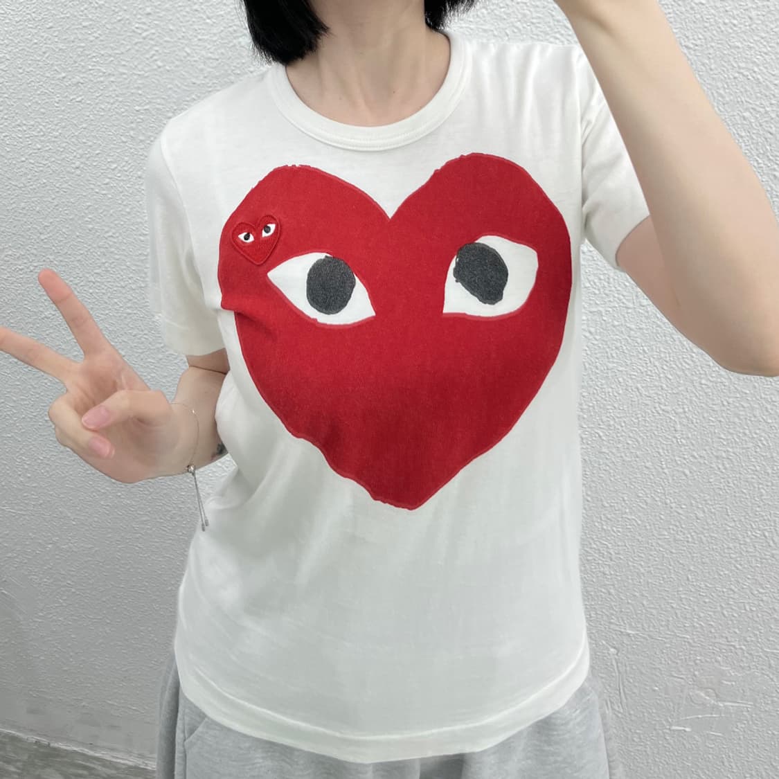 꼼데가르송 빅로고 레드와펜 화이트 반팔 M 상품이미지5