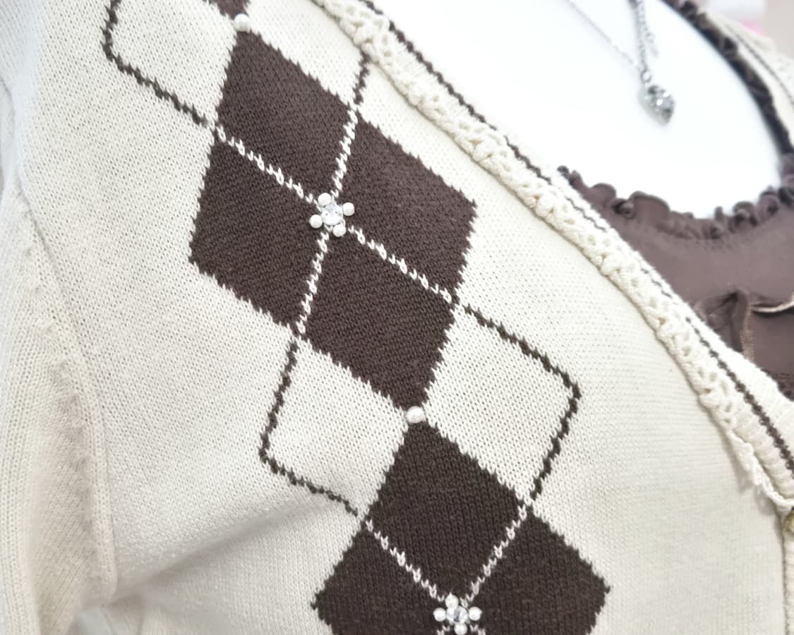 Axes femme 엑시즈팜 라떼갸루 아가일 가디건 니트 상품이미지3