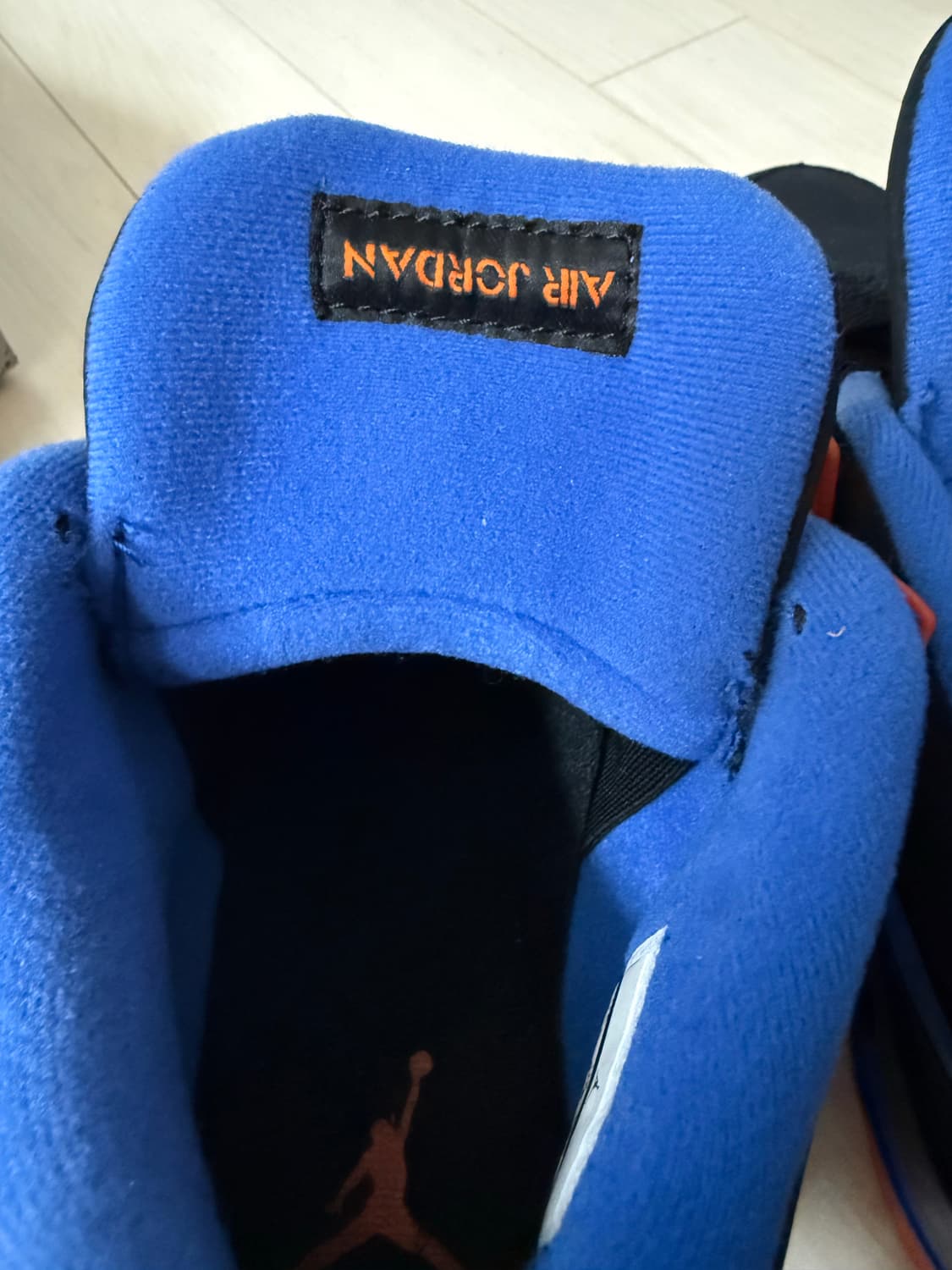 Jordan4 Cavs 275 상품이미지10