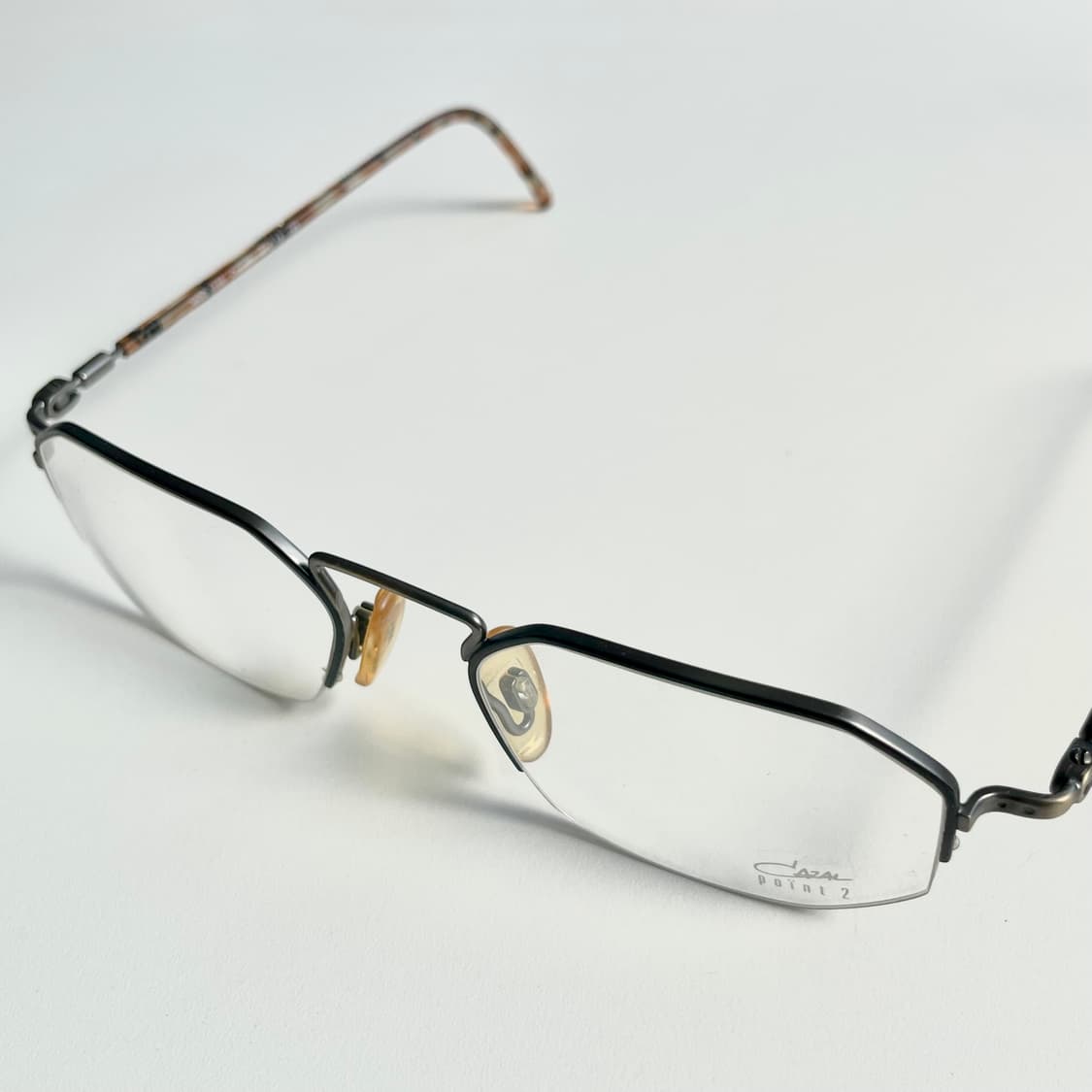 CAZAL 독일의 하우스 브랜드인 카잘 사의 빈티지 반무테 안경 상품이미지2