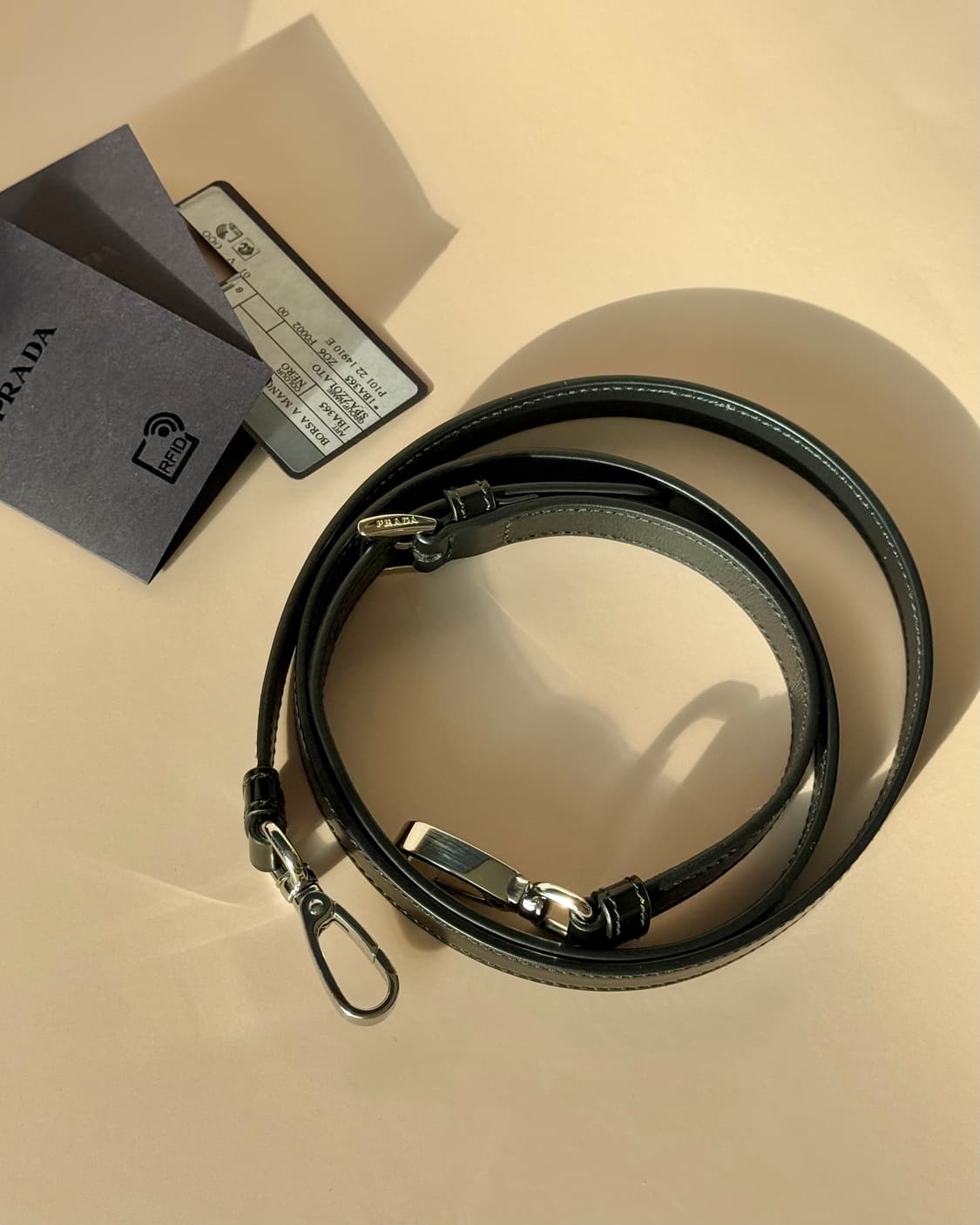 프라다 브러쉬드 레더 슈퍼노바 핸드백 상품이미지7