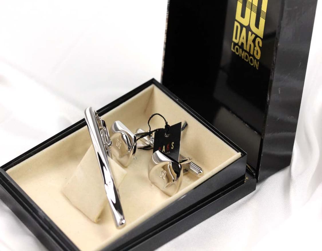 닥스 미사용 S등급 5.7cm 남자 명품 넥타이핀 커프스 세트 상품이미지1