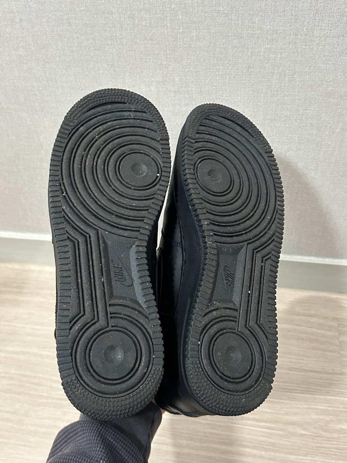 에어포스1 블랙 270 상품이미지6