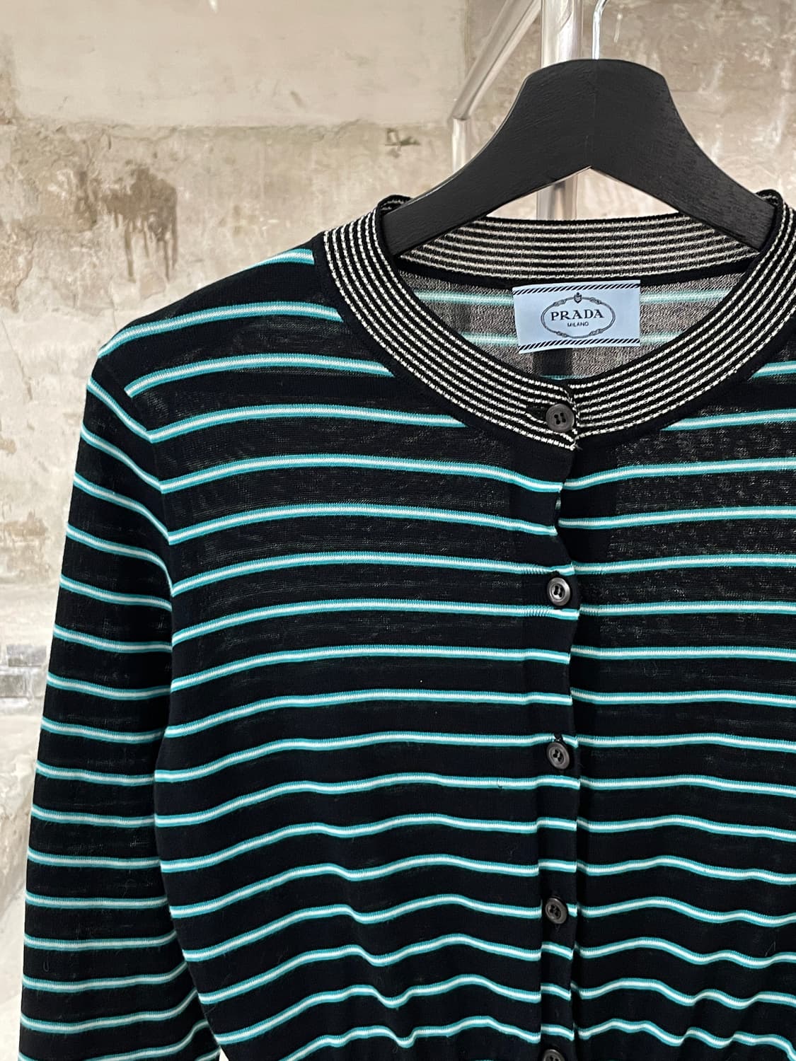 프라다 블랙 네온 스트라이프 니트 가디건 상품이미지2