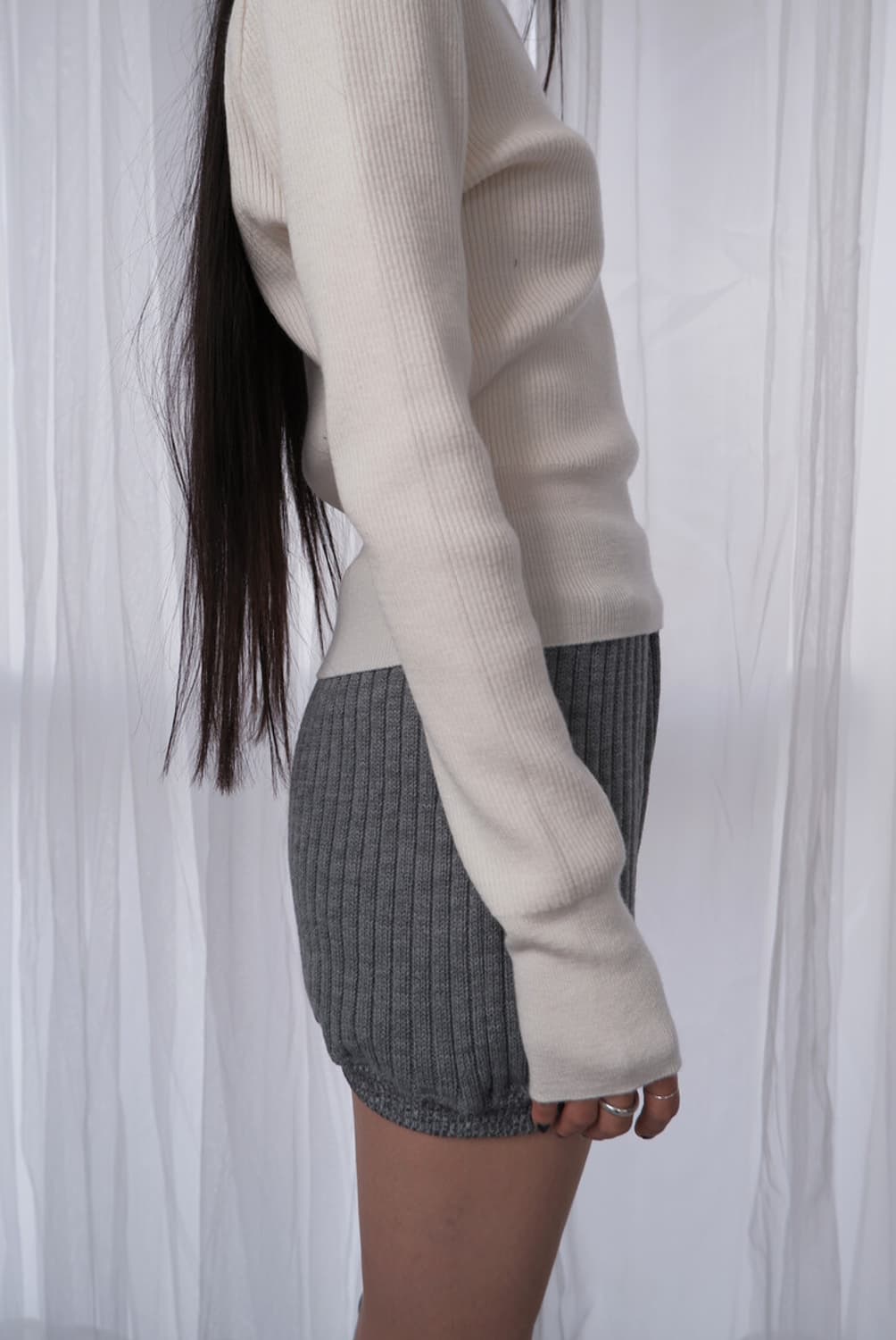 비센사이 비삼샵 브이넥 니트 아이보리 상품이미지3