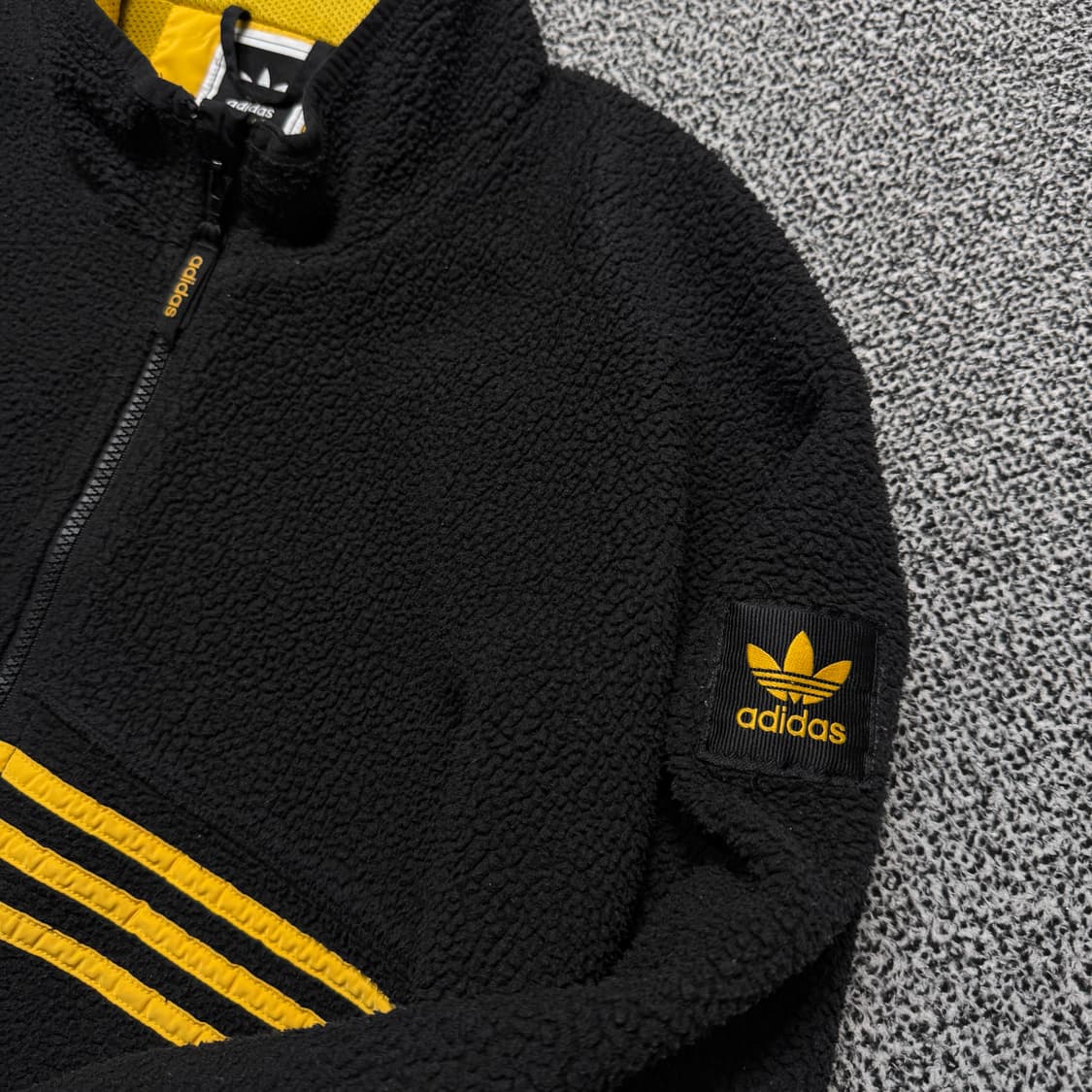 Name : 아디다스 쉐르파 블랙컬러 미드라인 후리스자켓 :)  상품이미지3