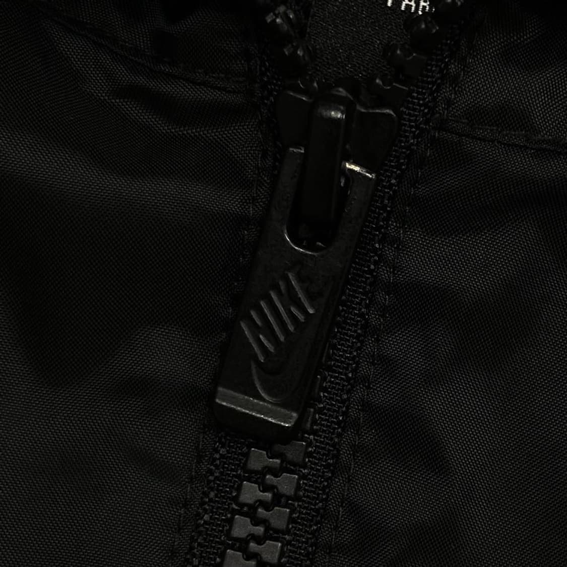 Nike 로고 블랙 우븐 윈드러너 자켓 상품이미지3