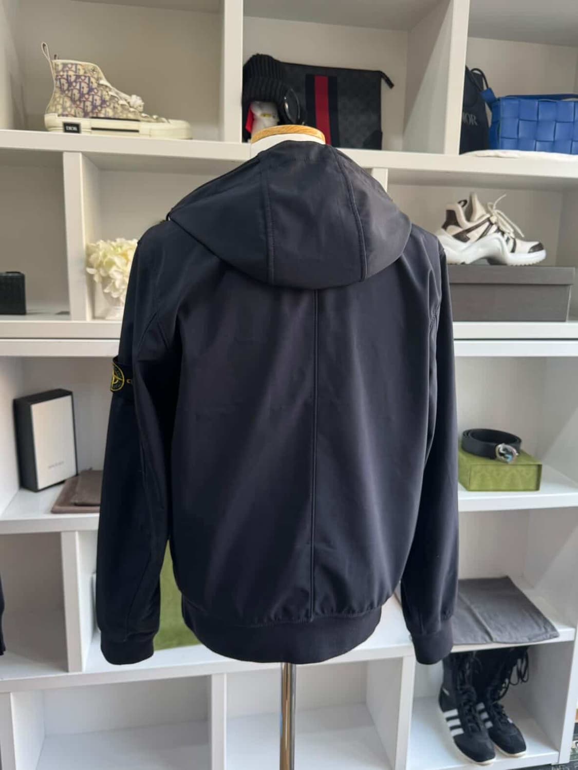 스톤아일랜드 라이트 소프트쉘 후드집업 상품이미지3