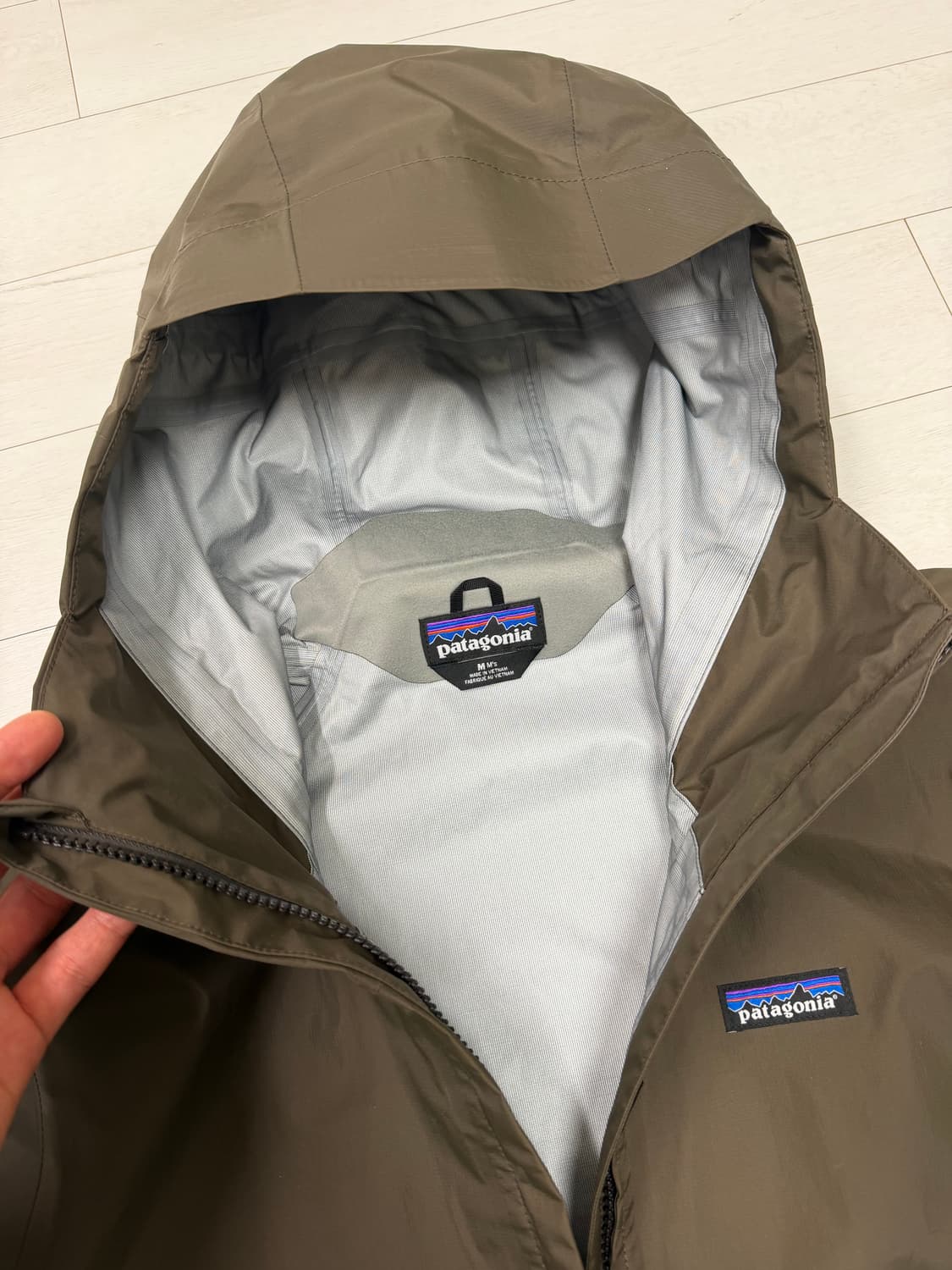 파타고니아 토렌쉘 다크월넛 M 사이즈  상태 9.8/10  이 색상은 전 상품이미지3