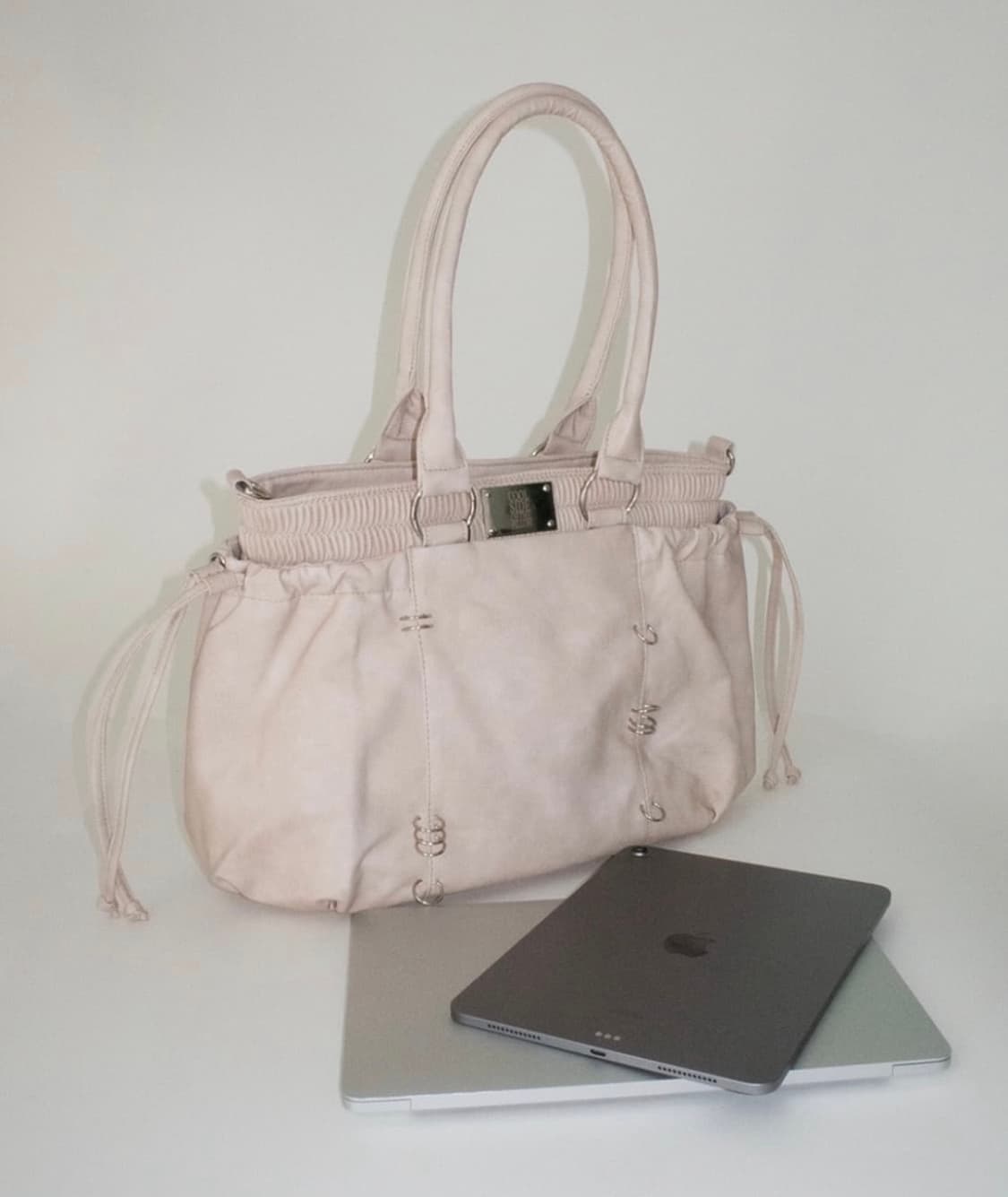 쿨사이드옵더필로우 복서백 아이보리 상품이미지1