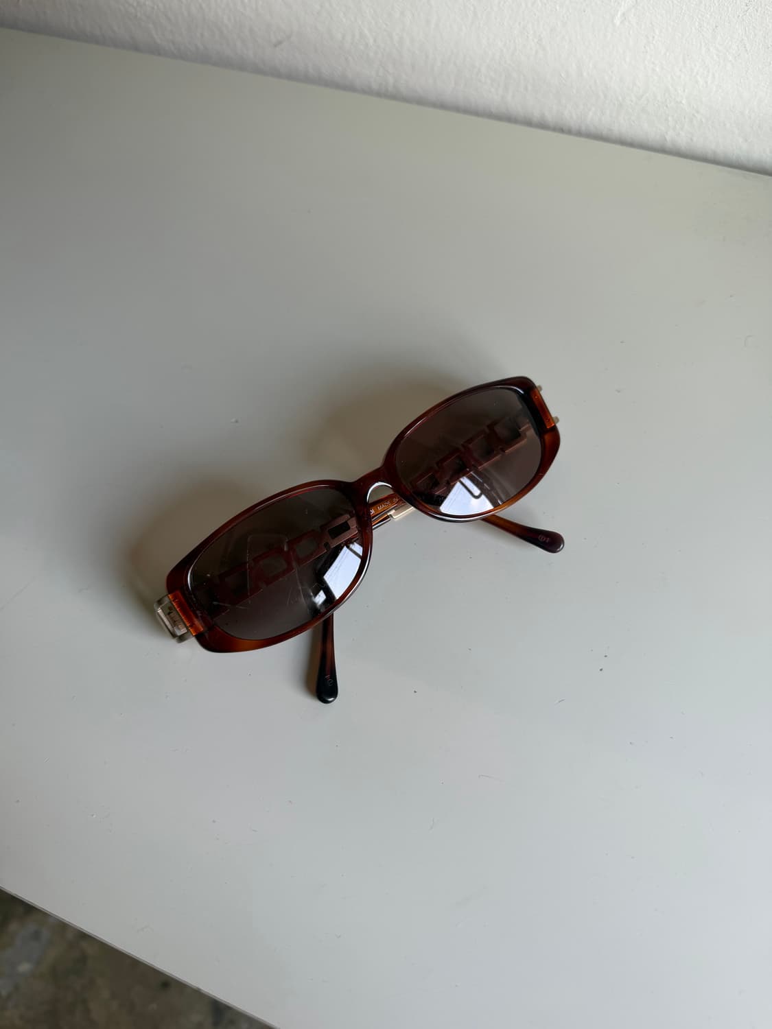 90s 펜디 메탈 템플스 오벌형 선글라스 상품이미지6