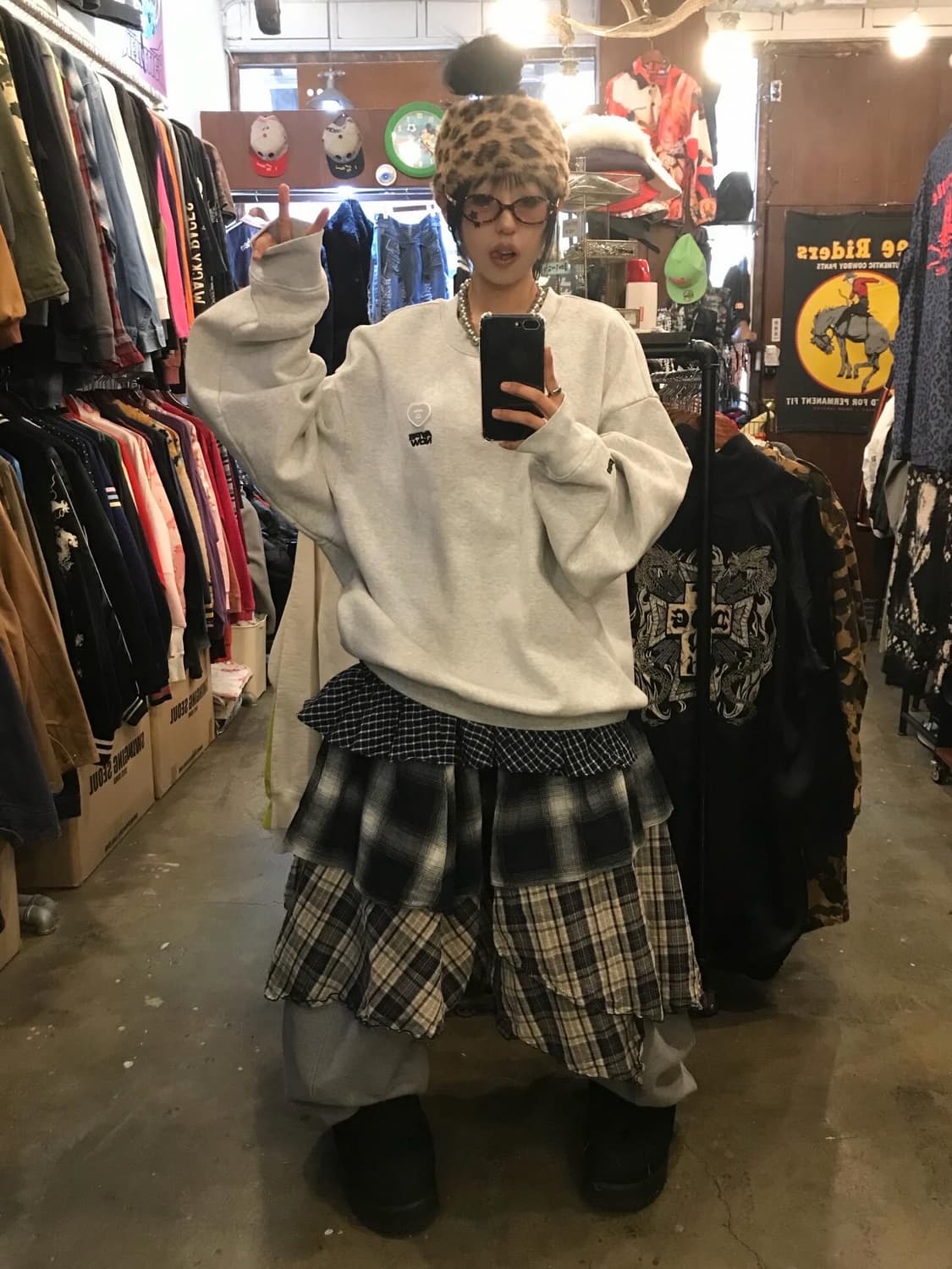 Aape Heart Logo Patch Sweatshirts  상품이미지4