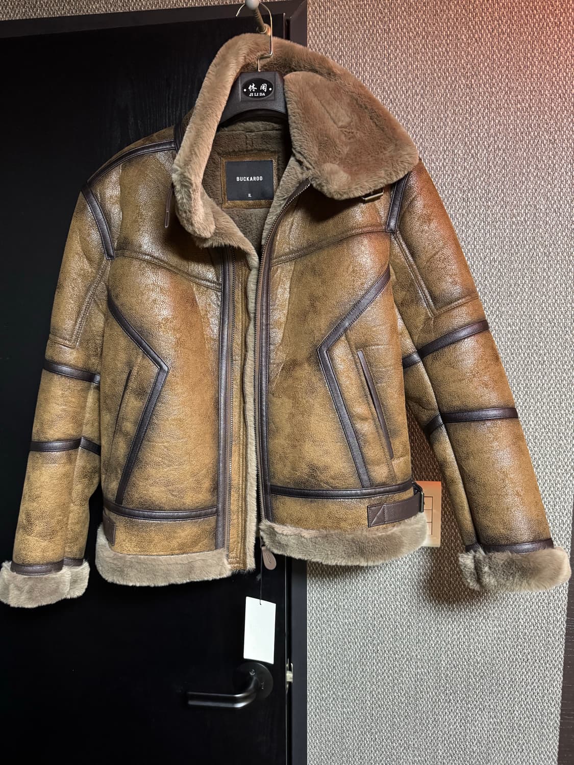 버커루 무스탕 XL 상품이미지1