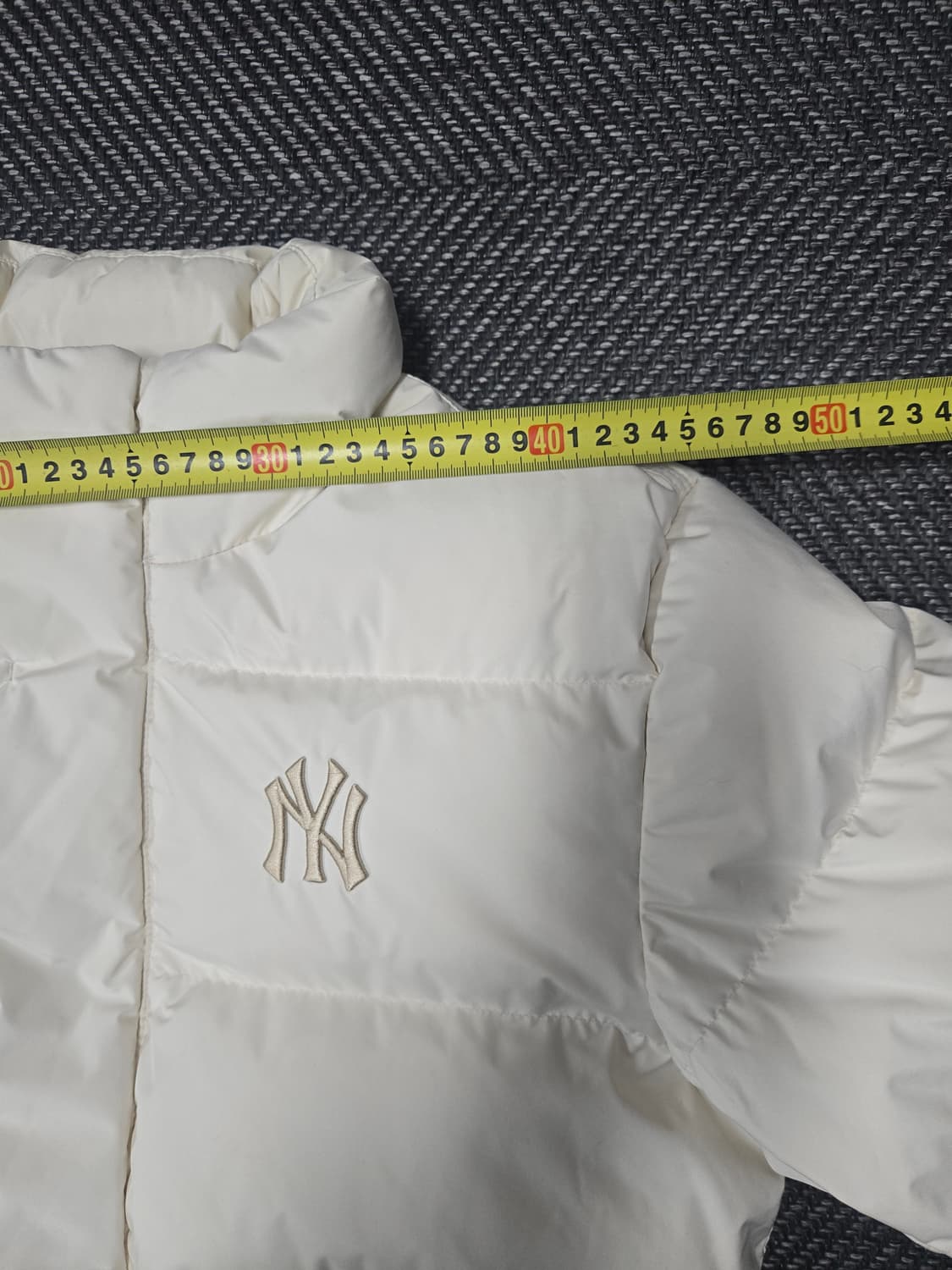 엠엘비 MLB 메가로고 푸퍼 숏패딩 크림 상품이미지6