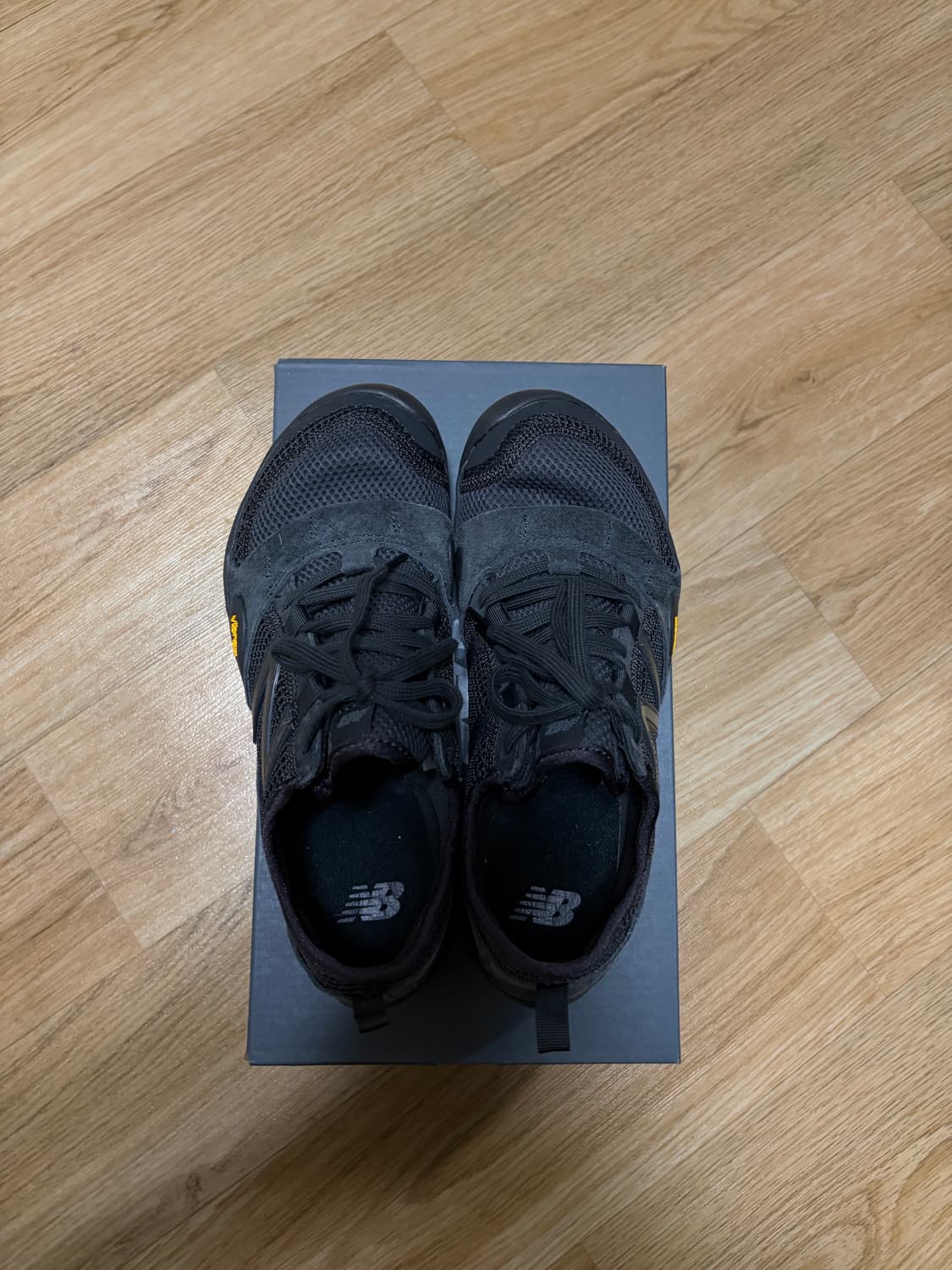 (240) 뉴발란스 미니머스 MT100 블랙 캐슬락  상품이미지4