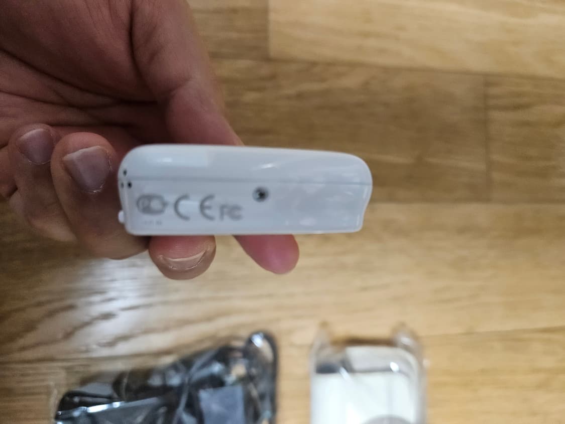 니콘 쿨픽스 s01 화이트(희귀) 팝니다 상품이미지4