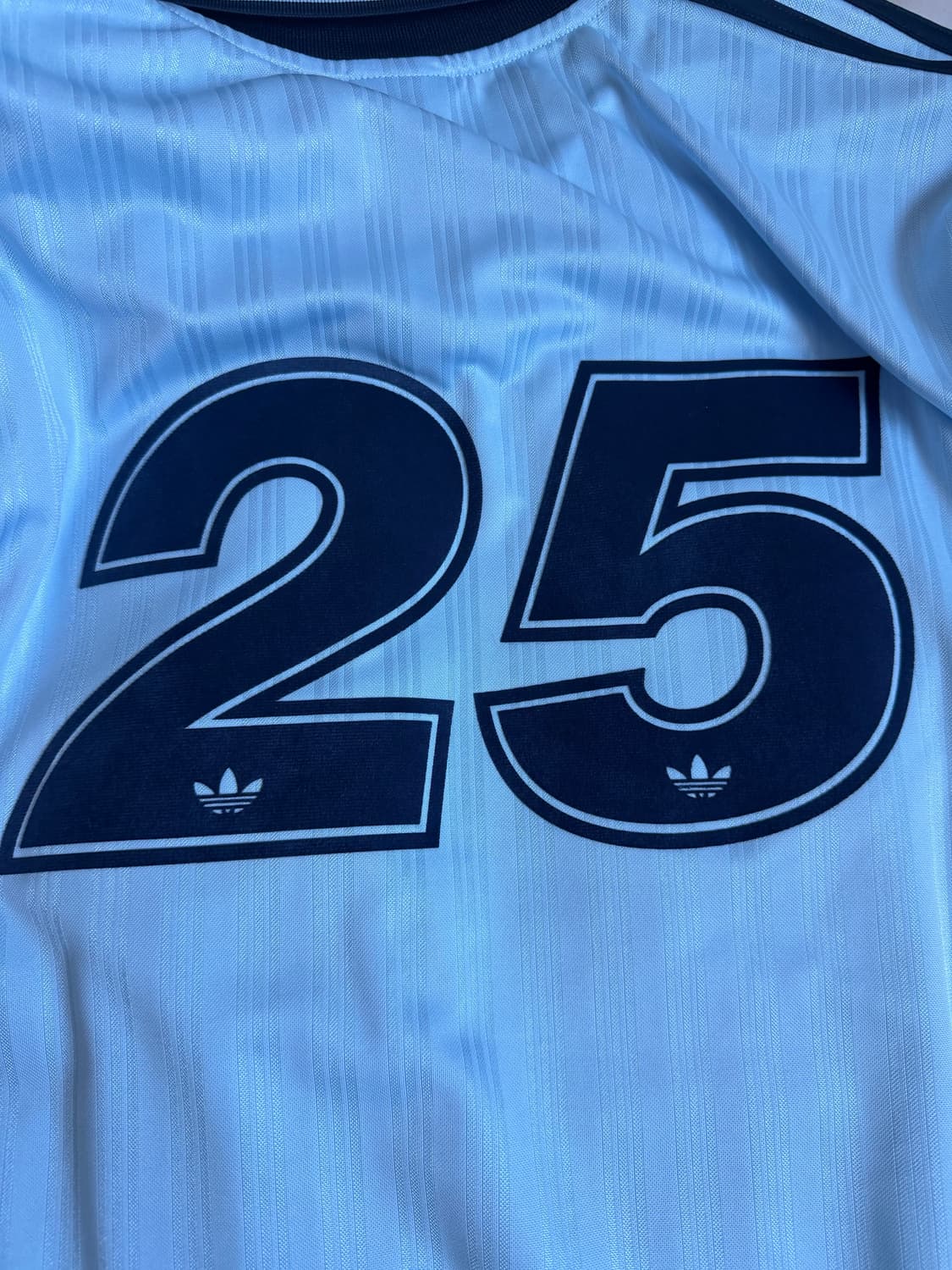 아디다스 x 오아시스 투어 자카드 저지 클리어 스카이 - US L사이즈 상품이미지2