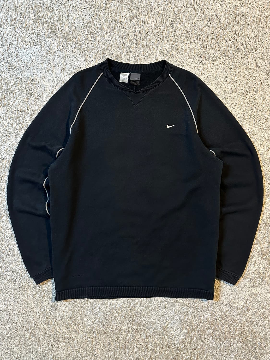 00's 나이키 올드스쿨 스우시 테니스 로고 라인 맨투맨 블랙 상품이미지1